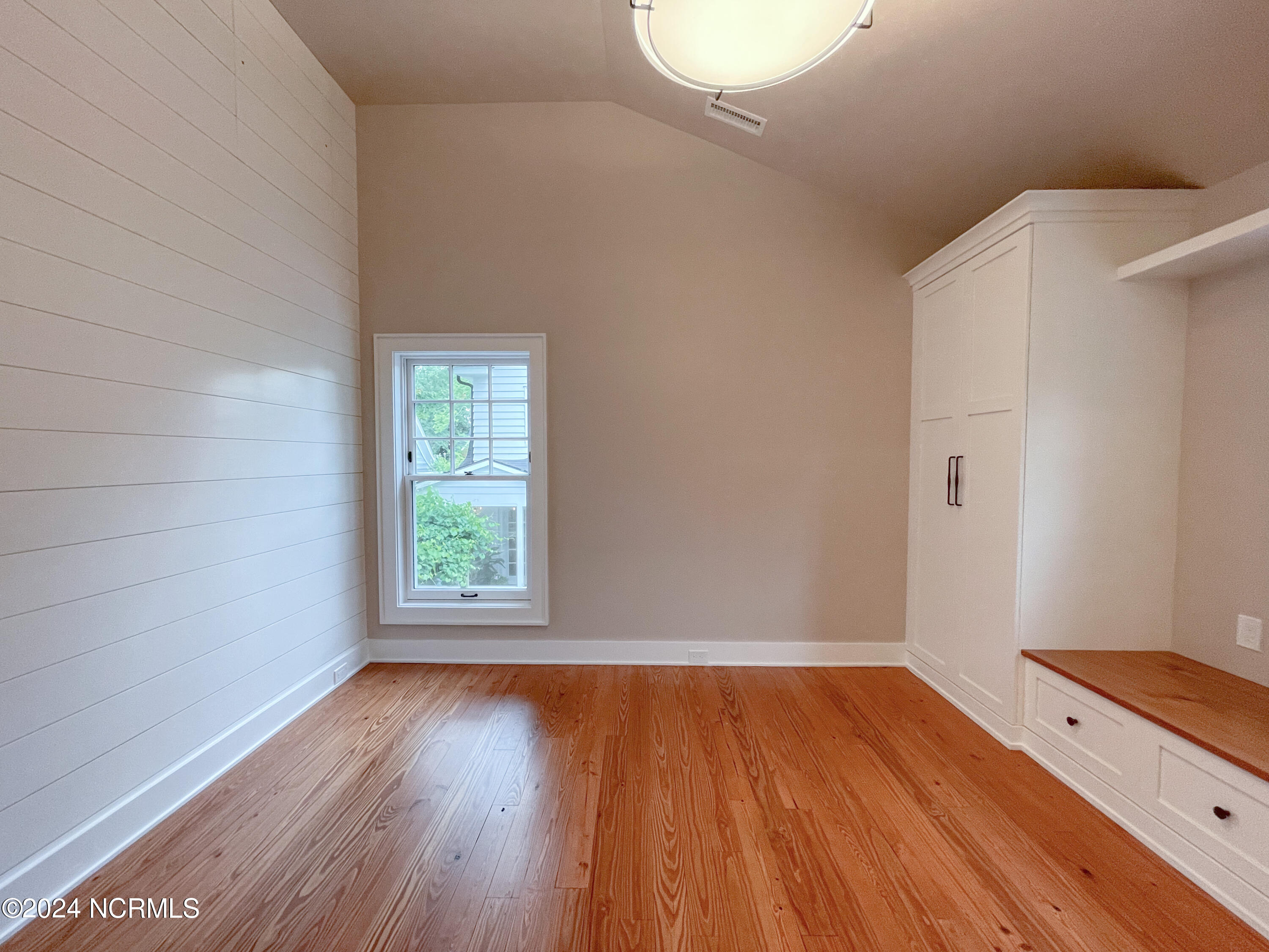 1801 Chestnut Street Property Photo 92
