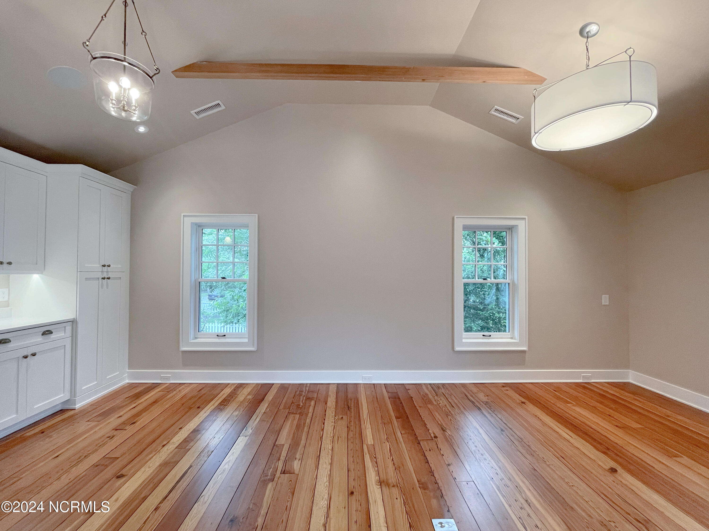 1801 Chestnut Street Property Photo 93