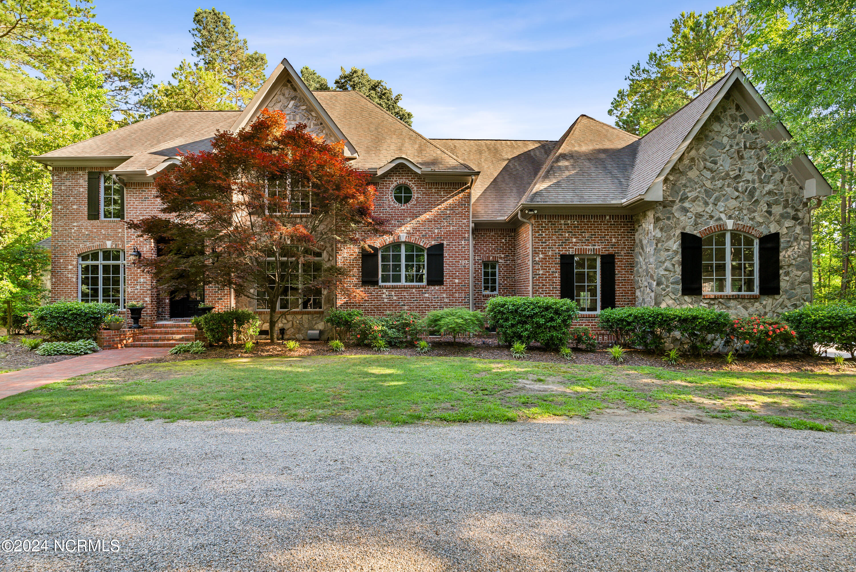 9409 Mcqueen Road Property Photo
