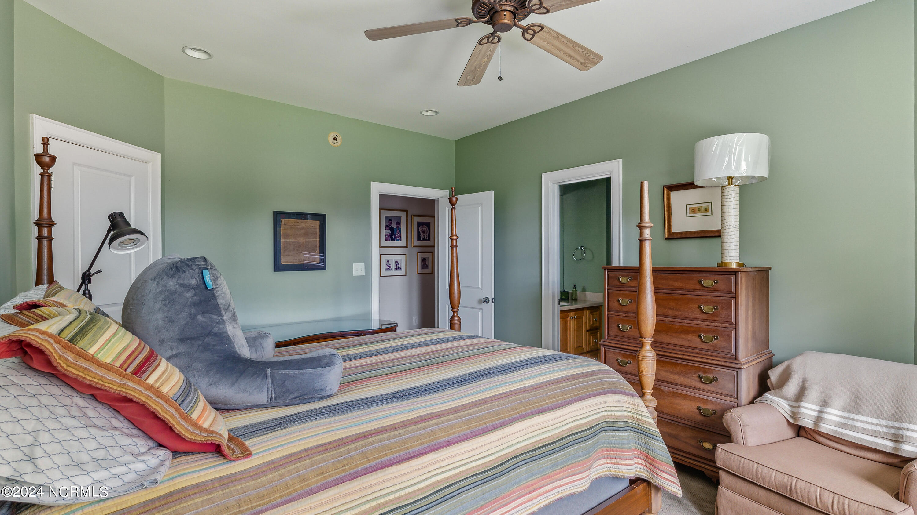 9409 Mcqueen Road Property Photo 44