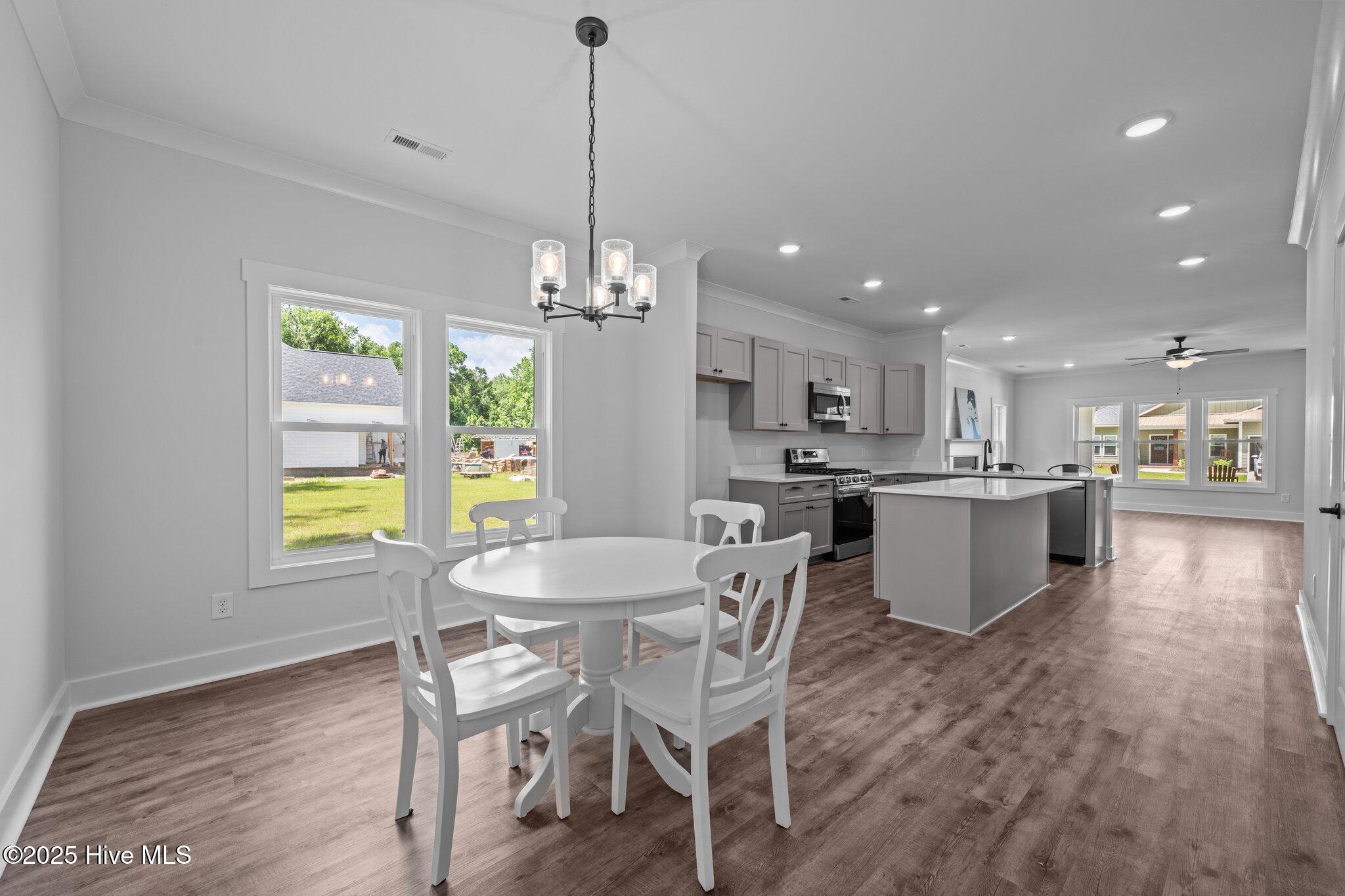 12 Paddington Way Property Photo 3