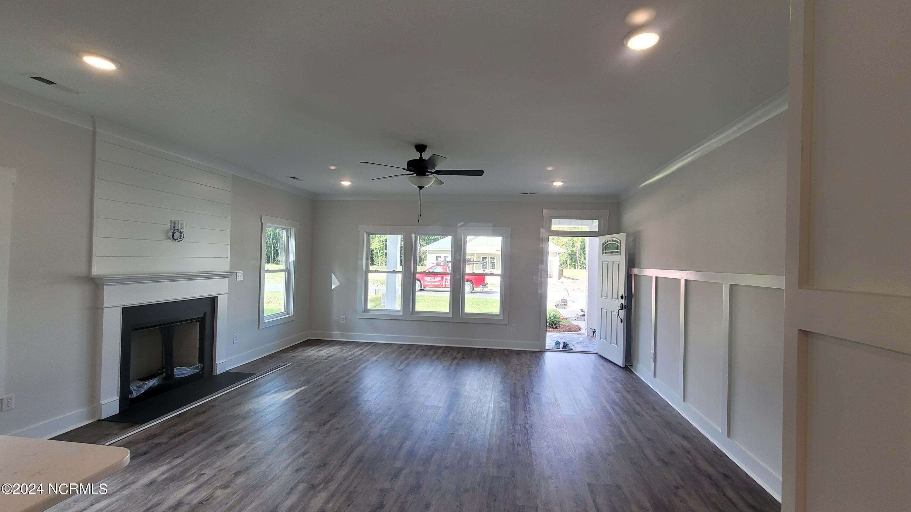 12 Paddington Way Property Photo 7