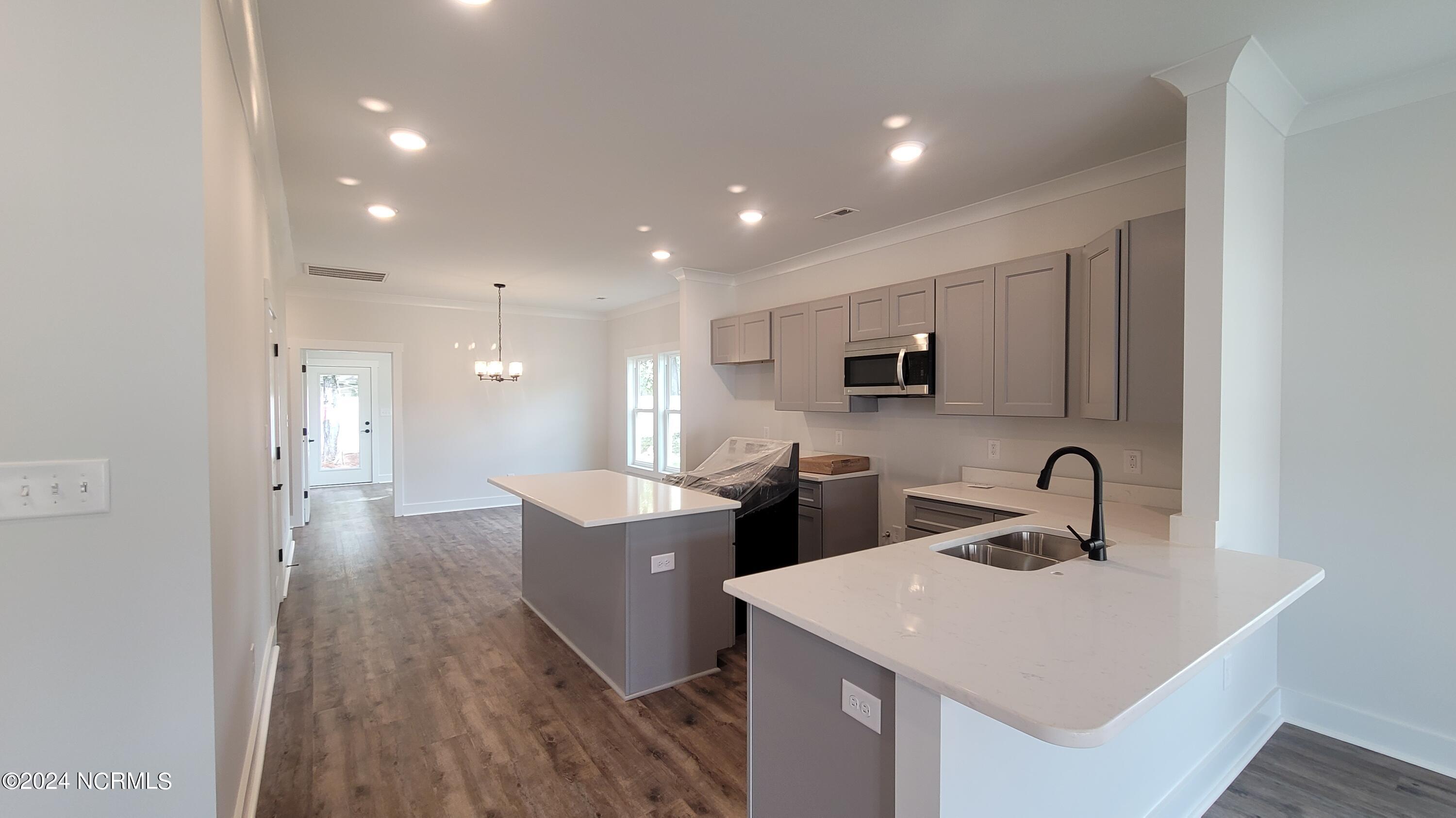 12 Paddington Way Property Photo 8