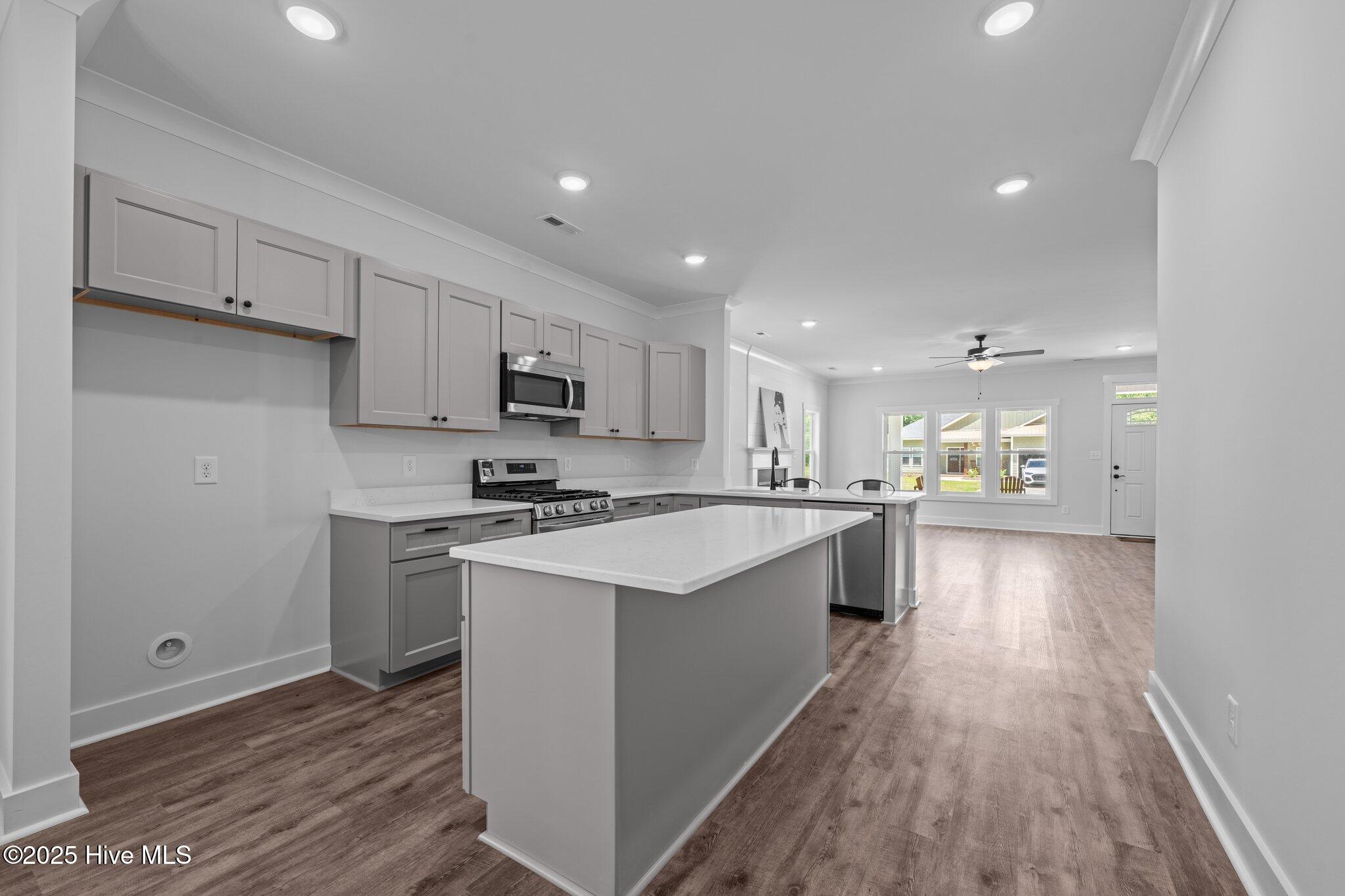 12 Paddington Way Property Photo 13