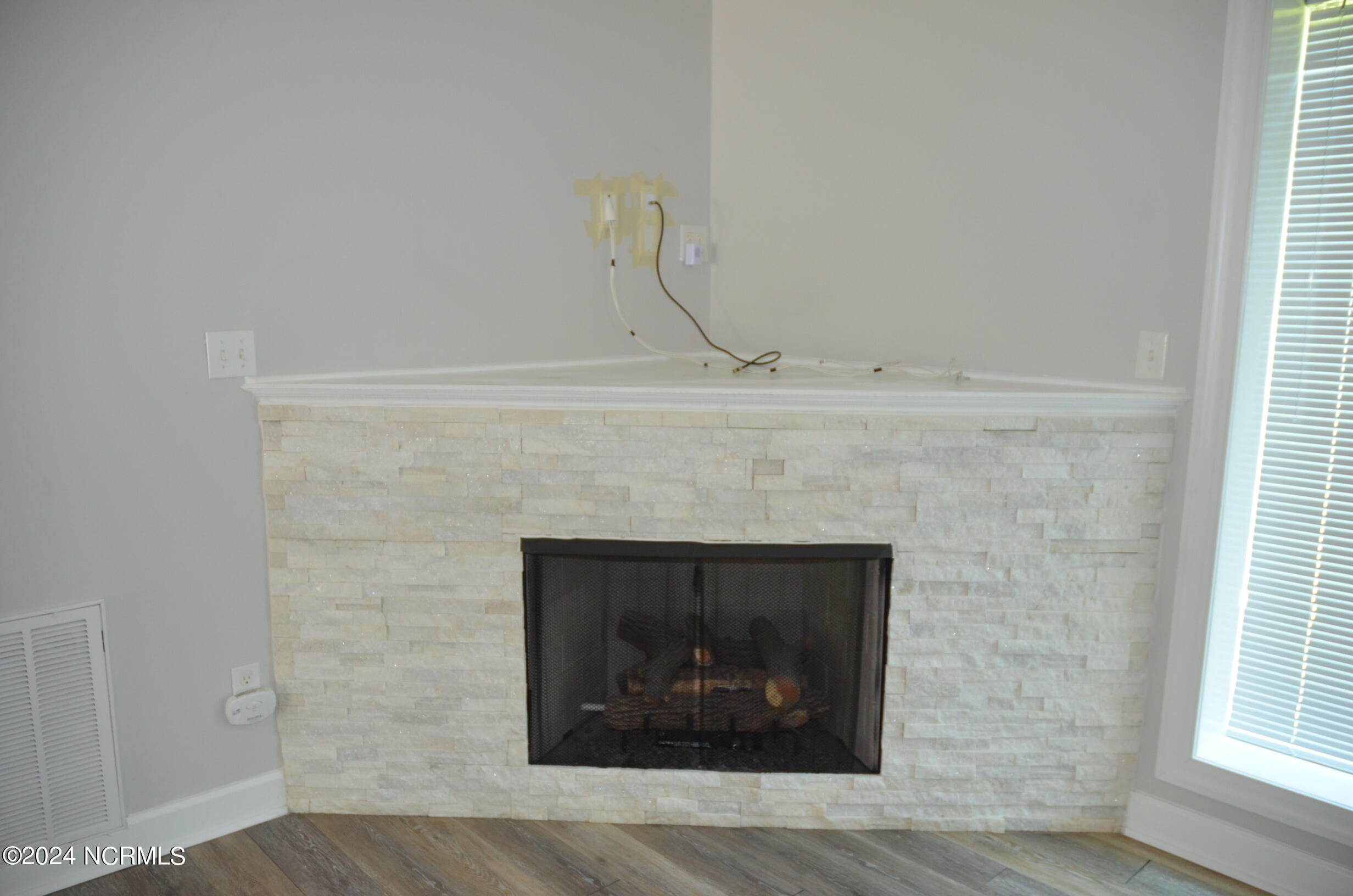 899 Kelly Drive Property Photo 7