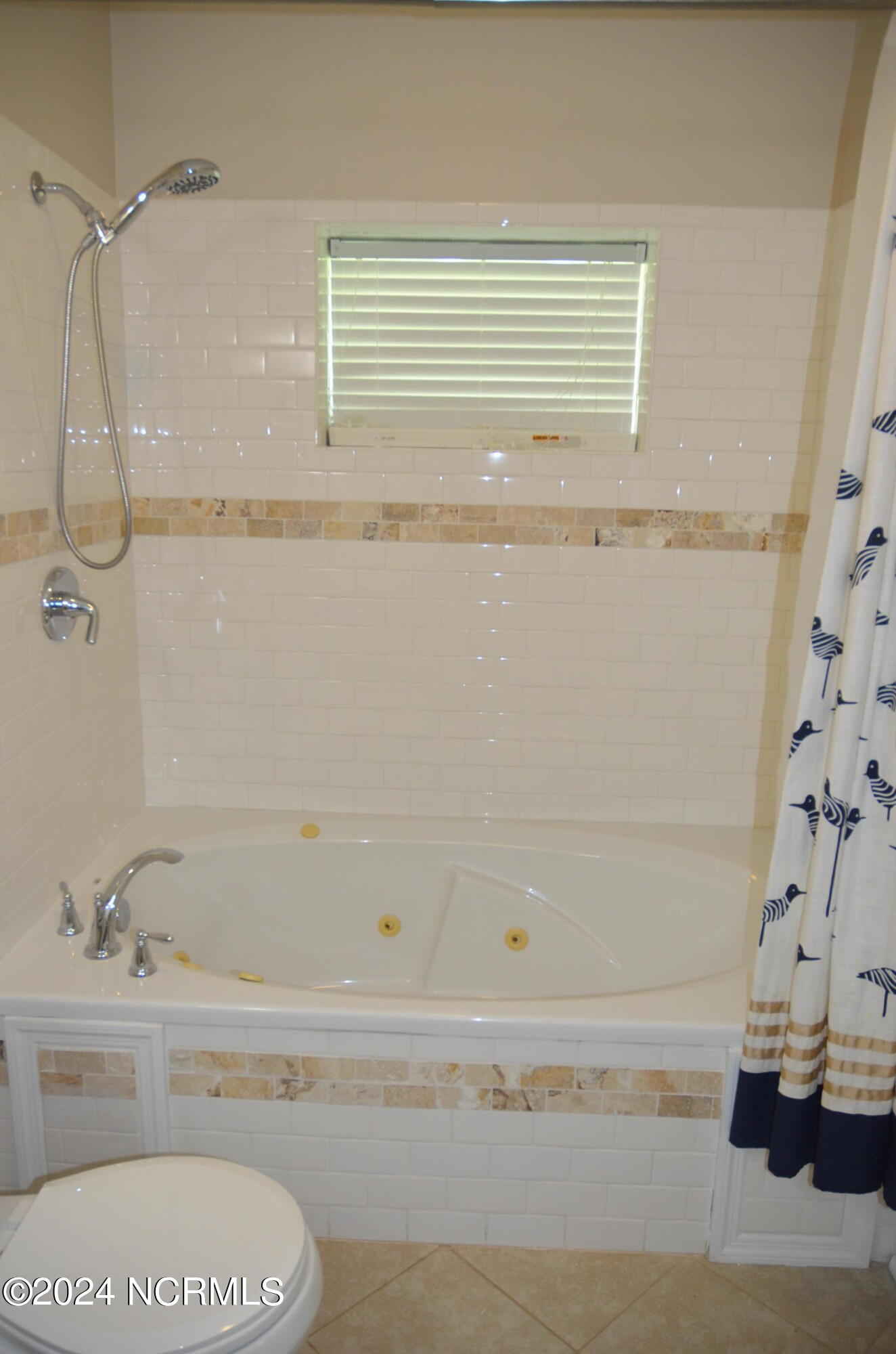 899 Kelly Drive Property Photo 11