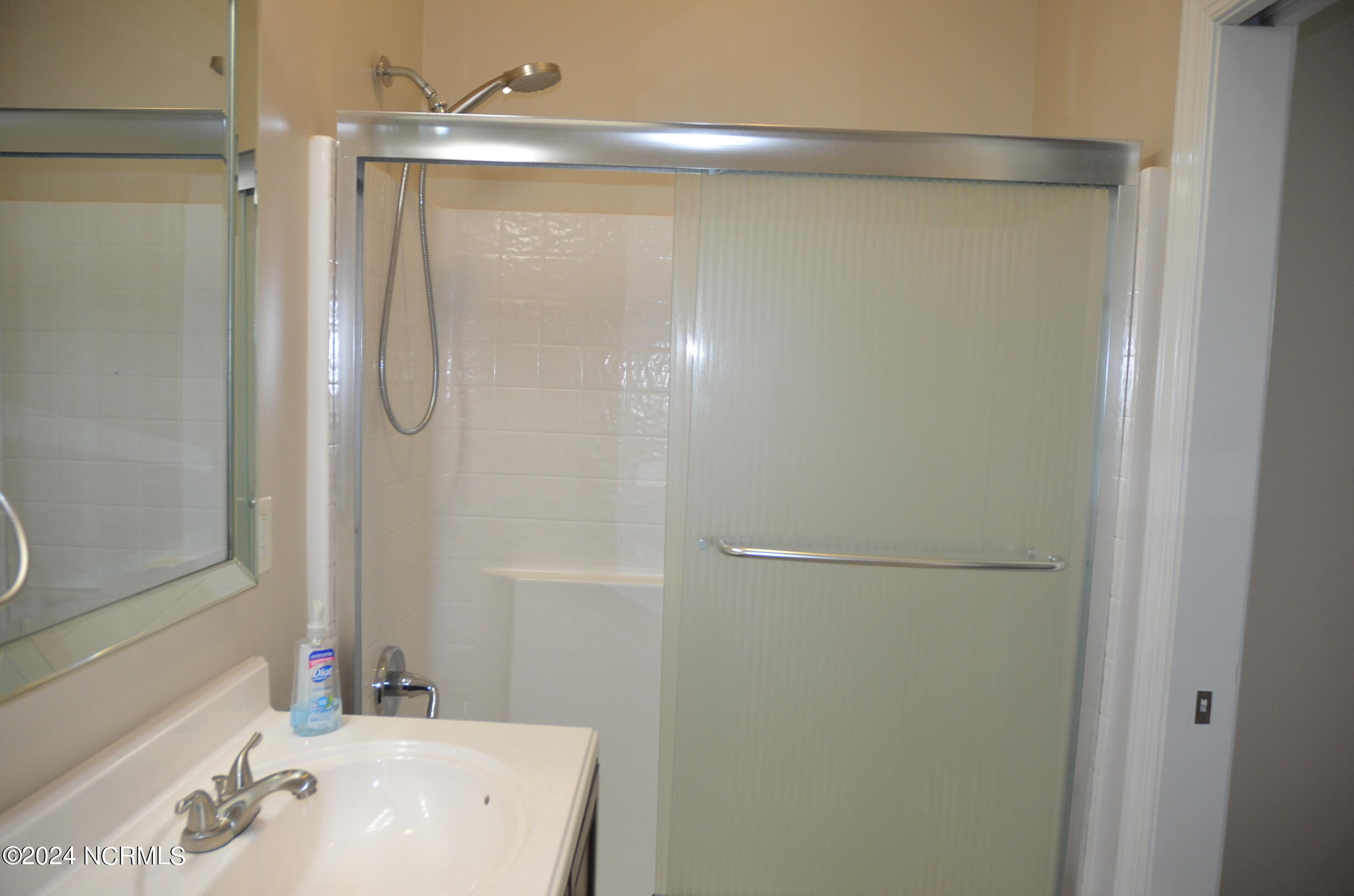 899 Kelly Drive Property Photo 17