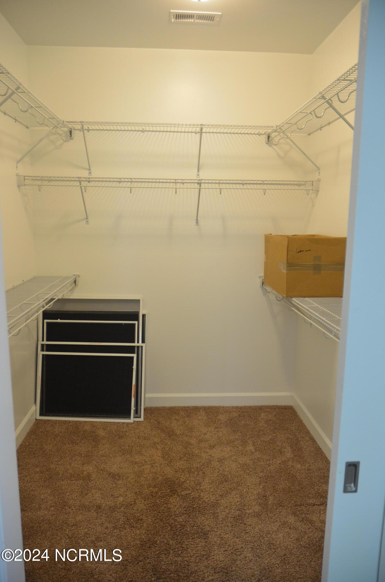 899 Kelly Drive Property Photo 19
