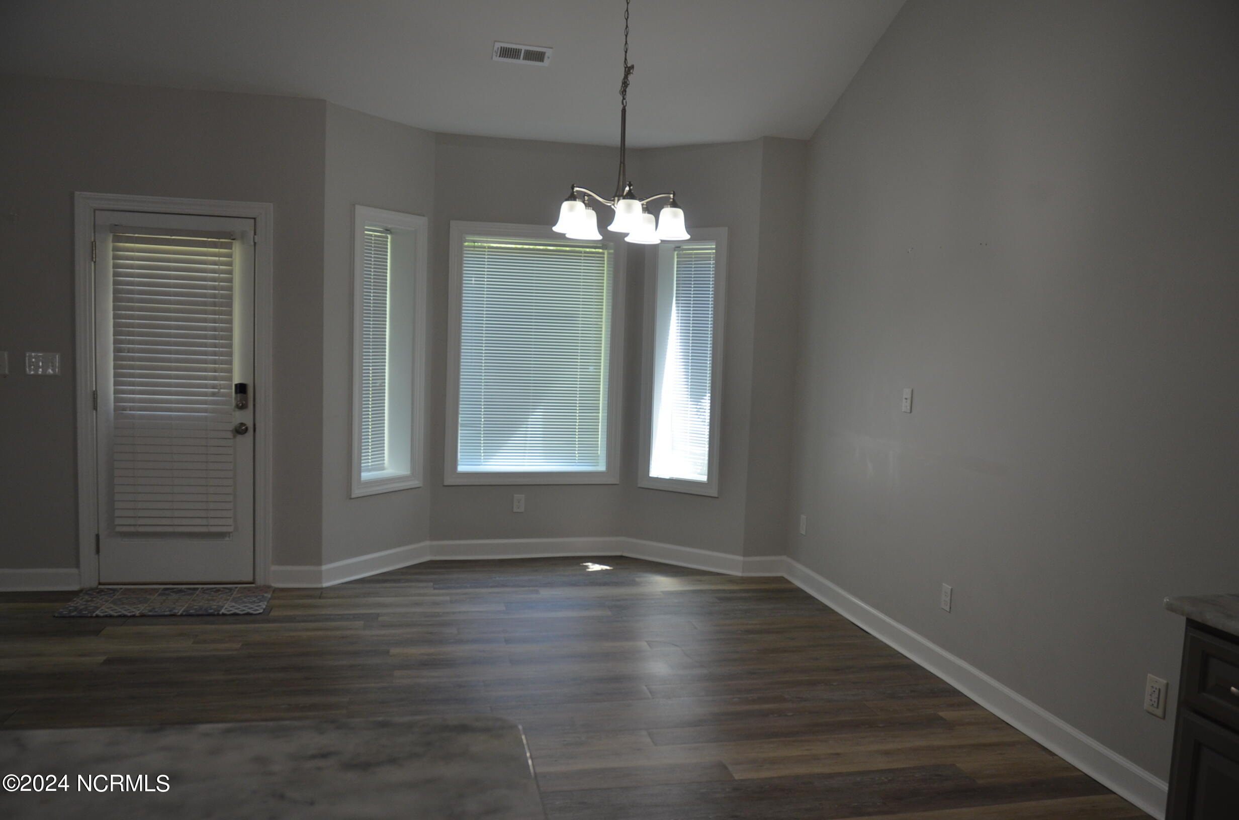 899 Kelly Drive Property Photo 22