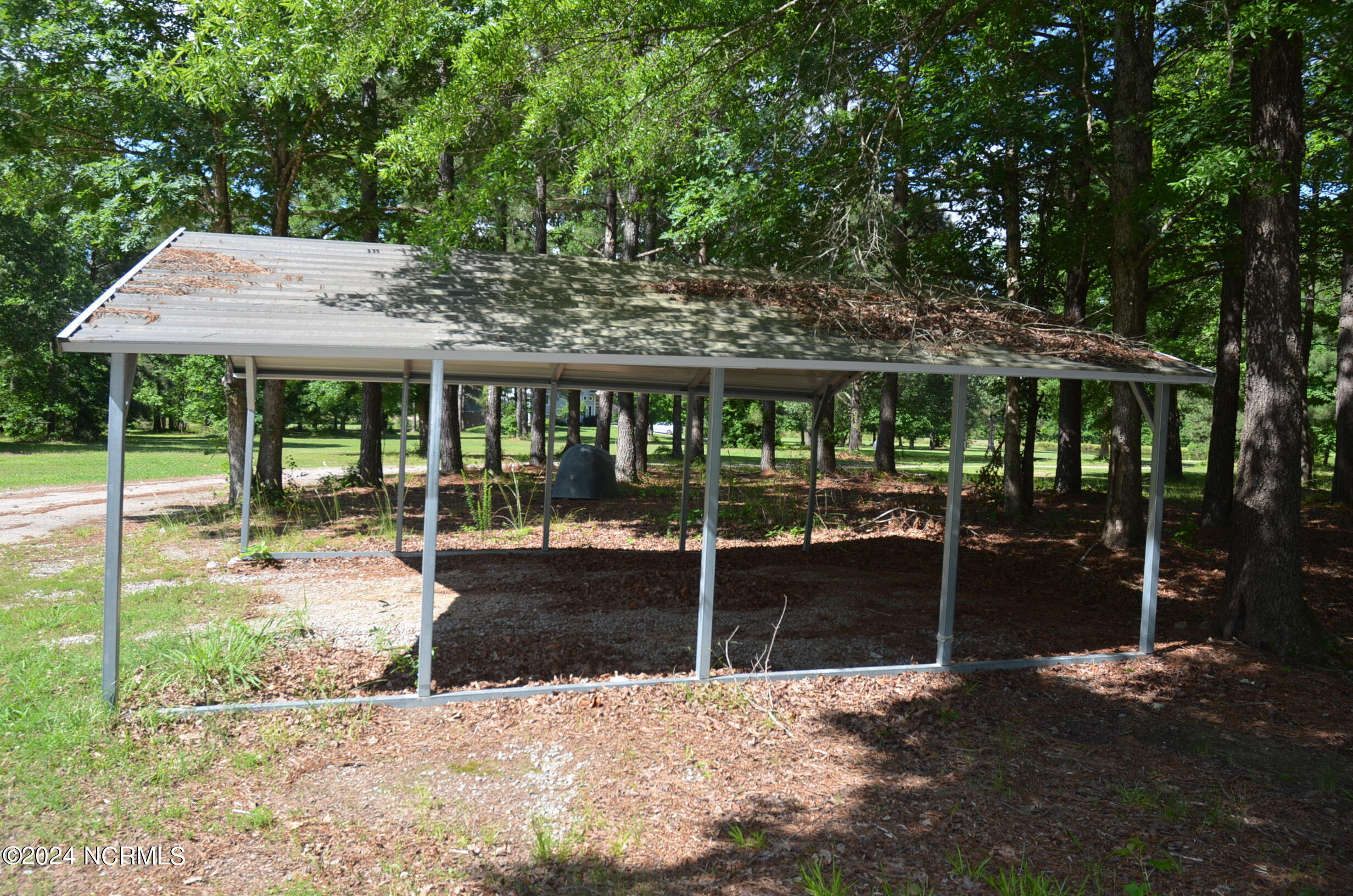 899 Kelly Drive Property Photo 23