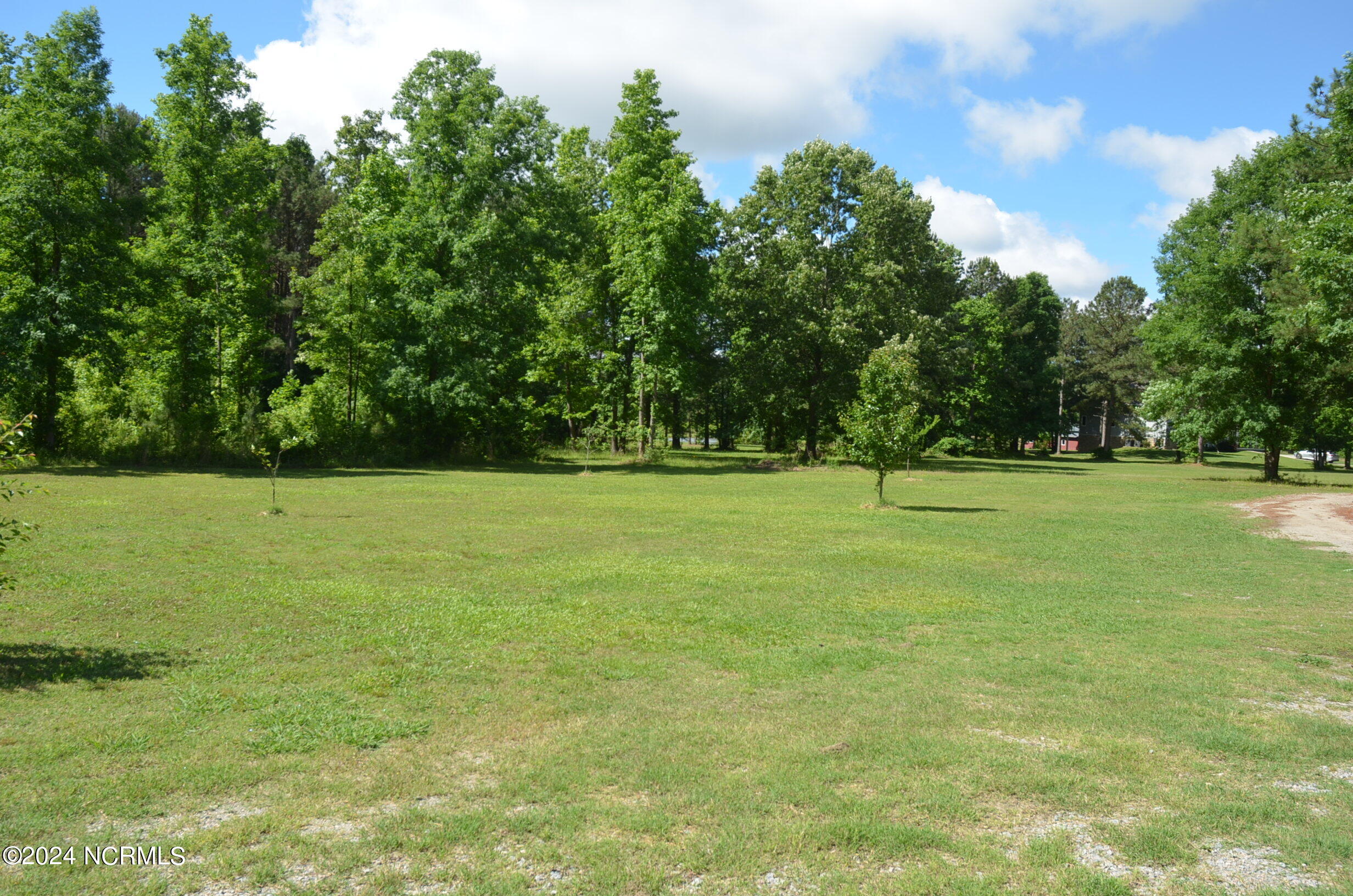 899 Kelly Drive Property Photo 32