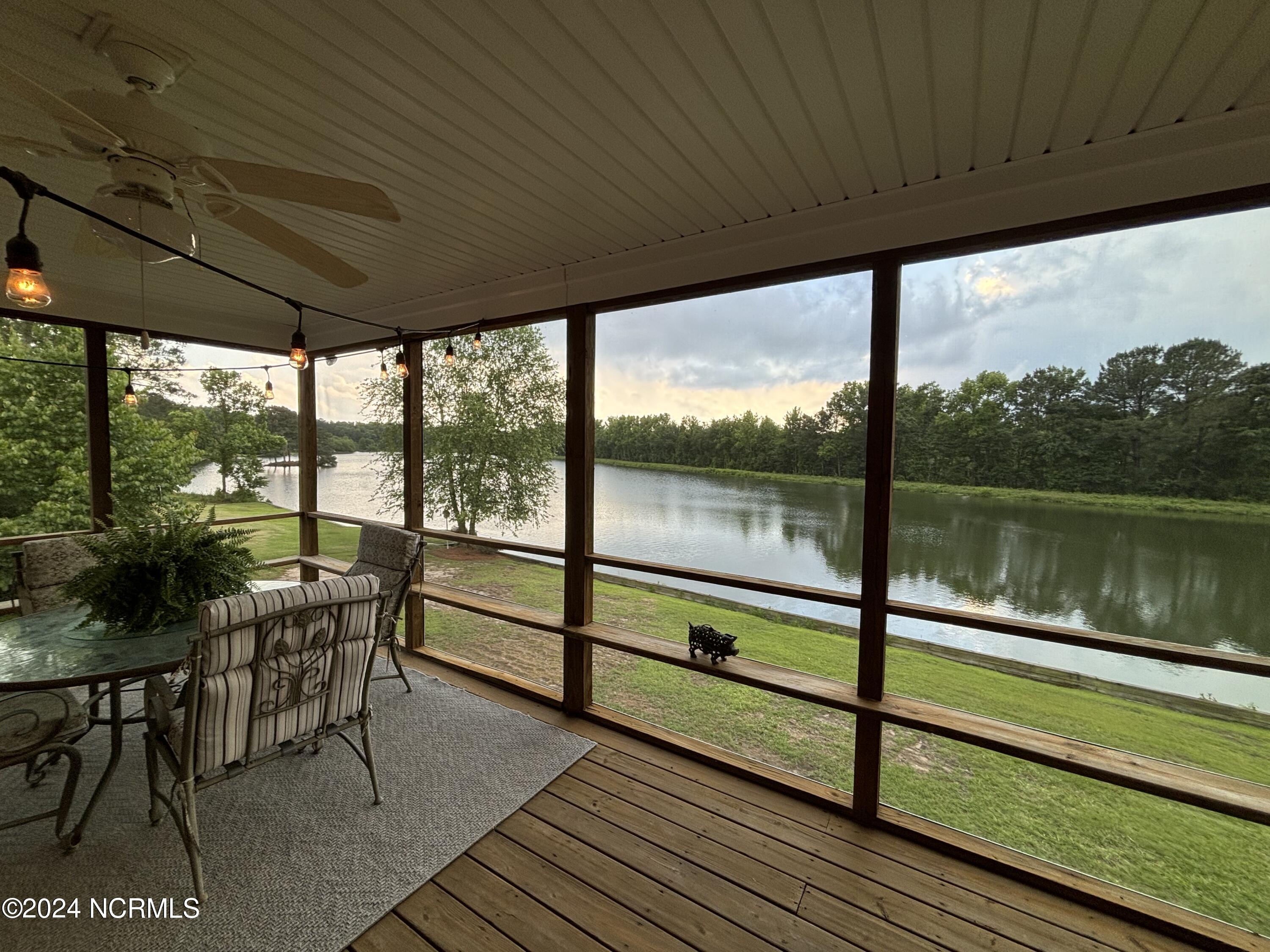 212 Deer Track Drive Property Photo 19