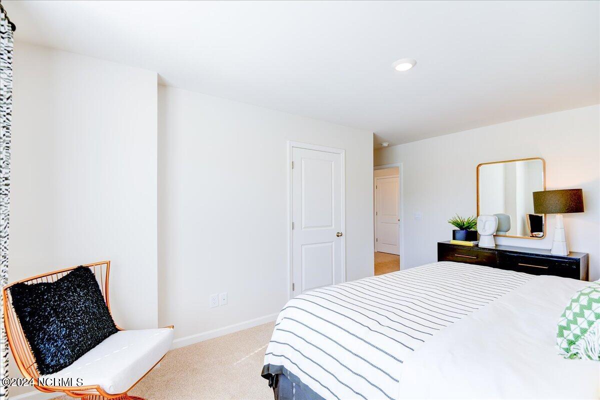 129 Leo Street Property Photo 15