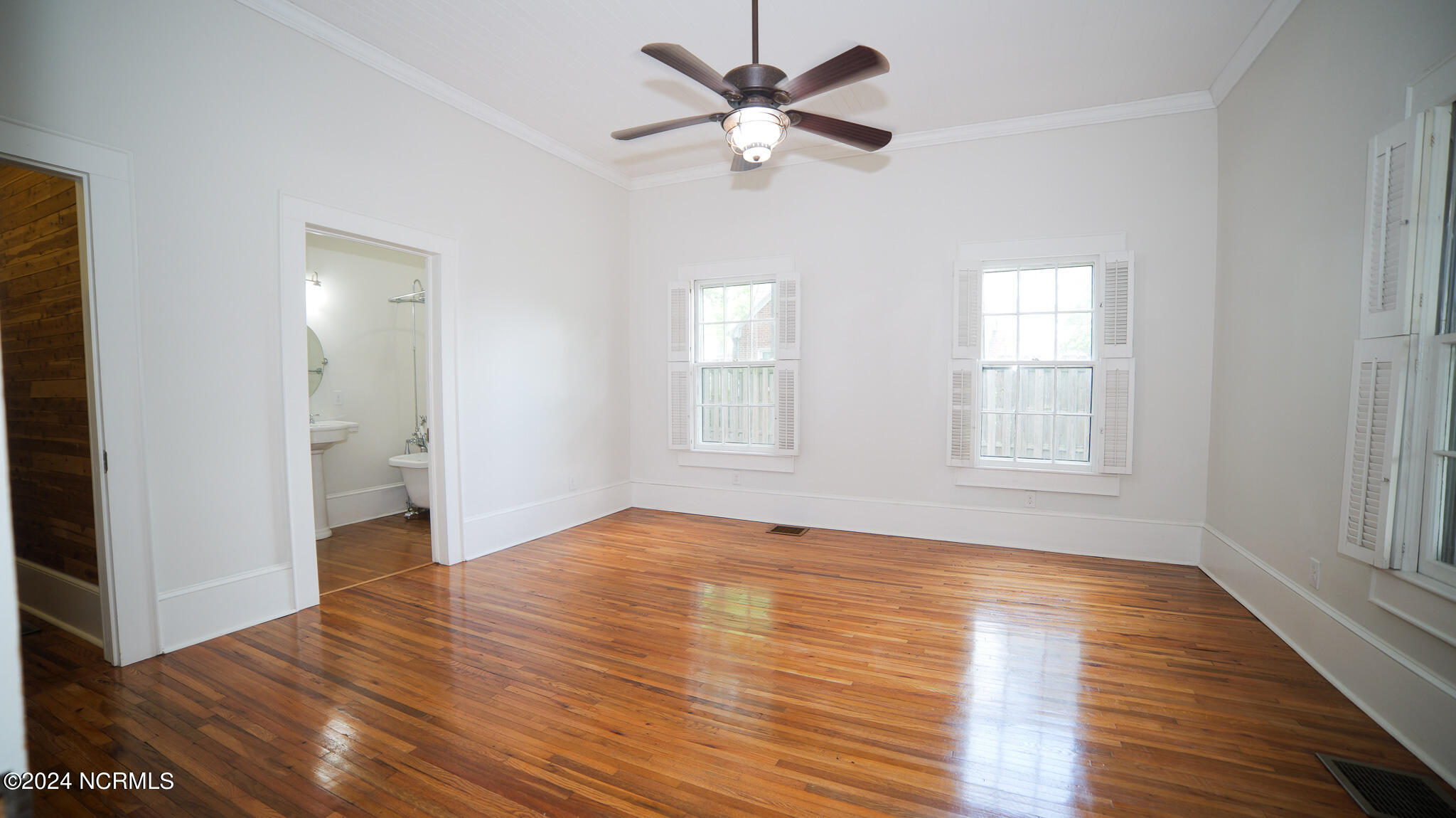 505 N Madison Street Property Photo 28