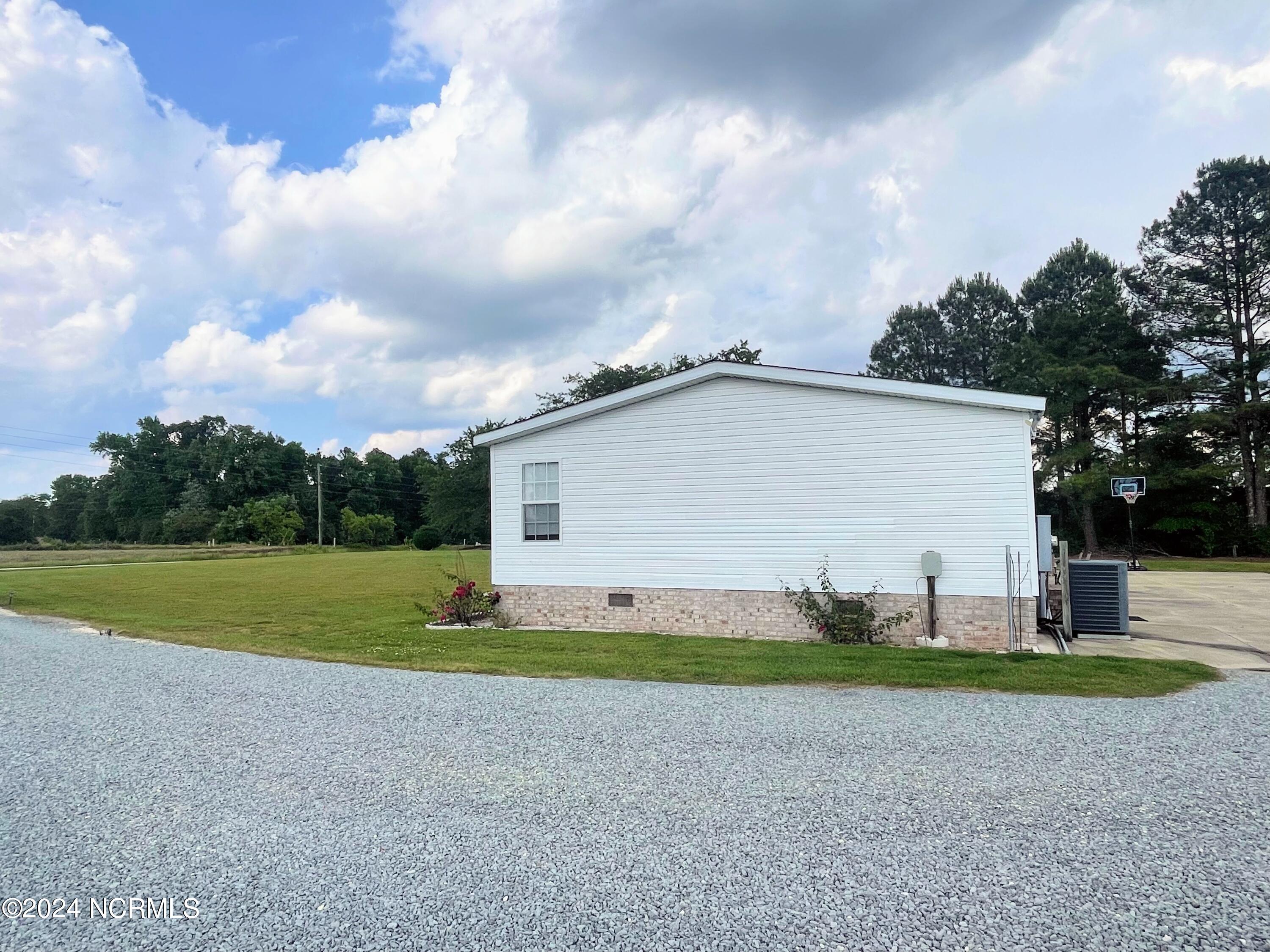 1331 Nixon Road Property Photo 5