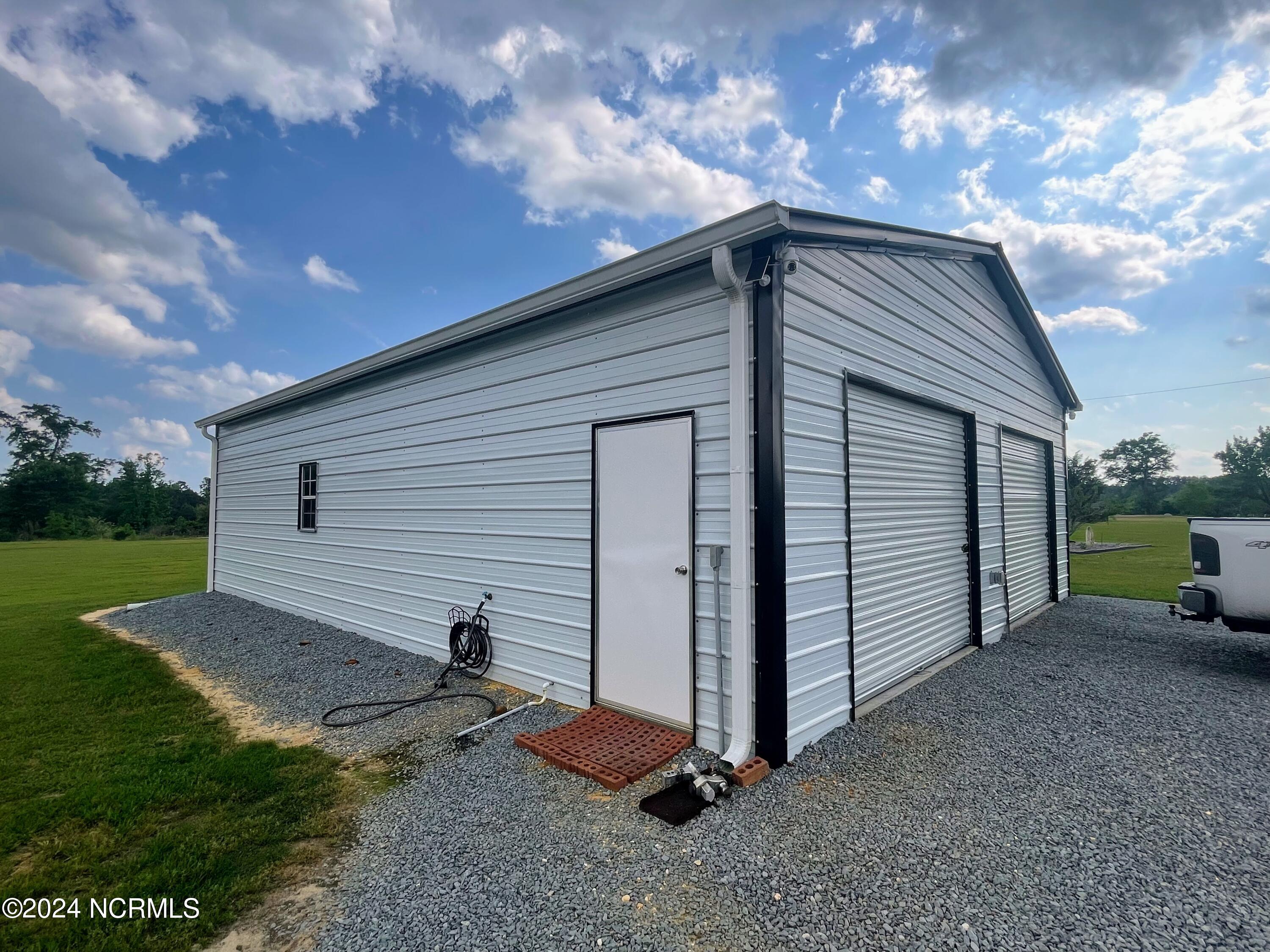 1331 Nixon Road Property Photo 9