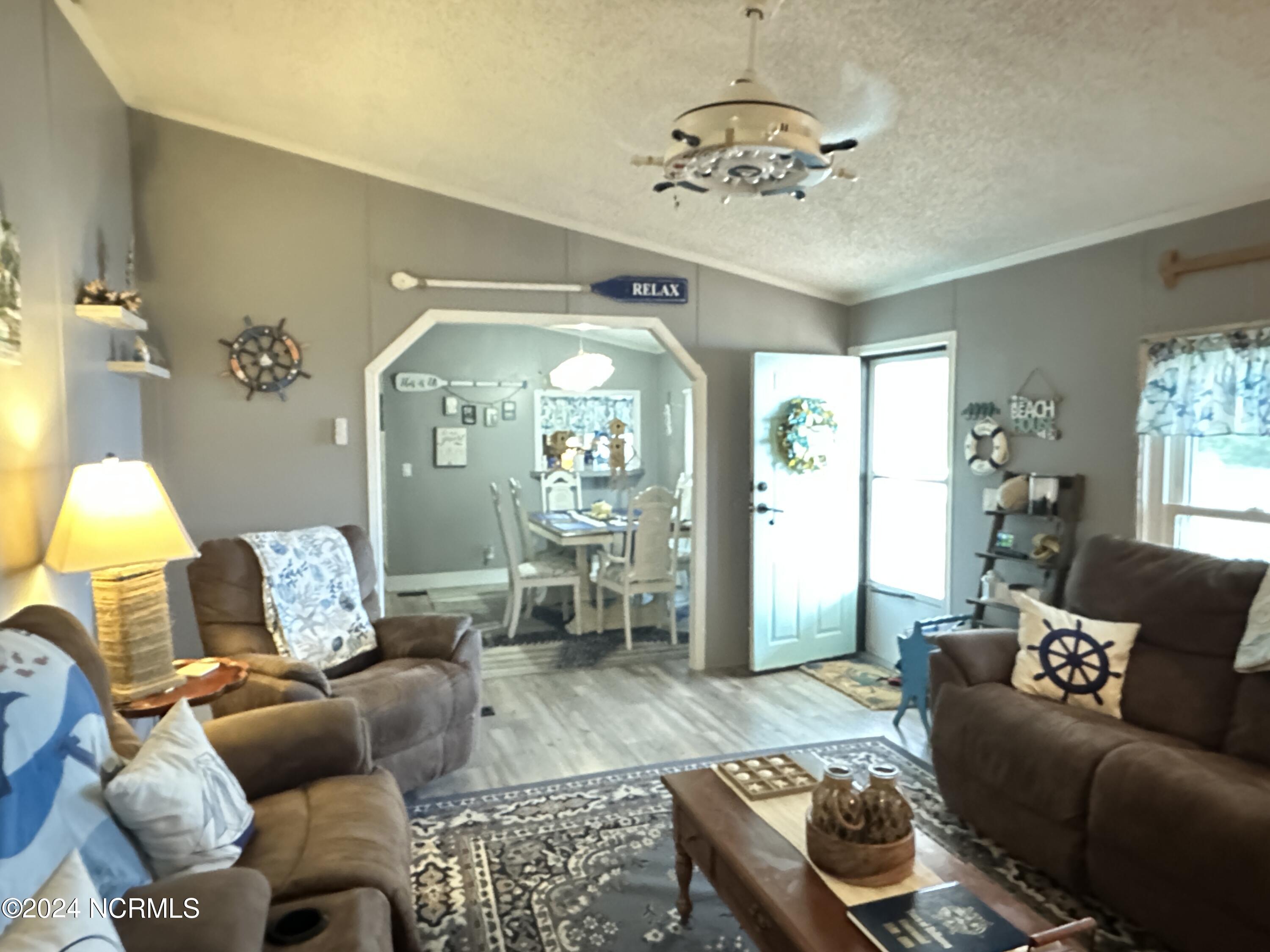 211 Riverview Lane Property Photo 14