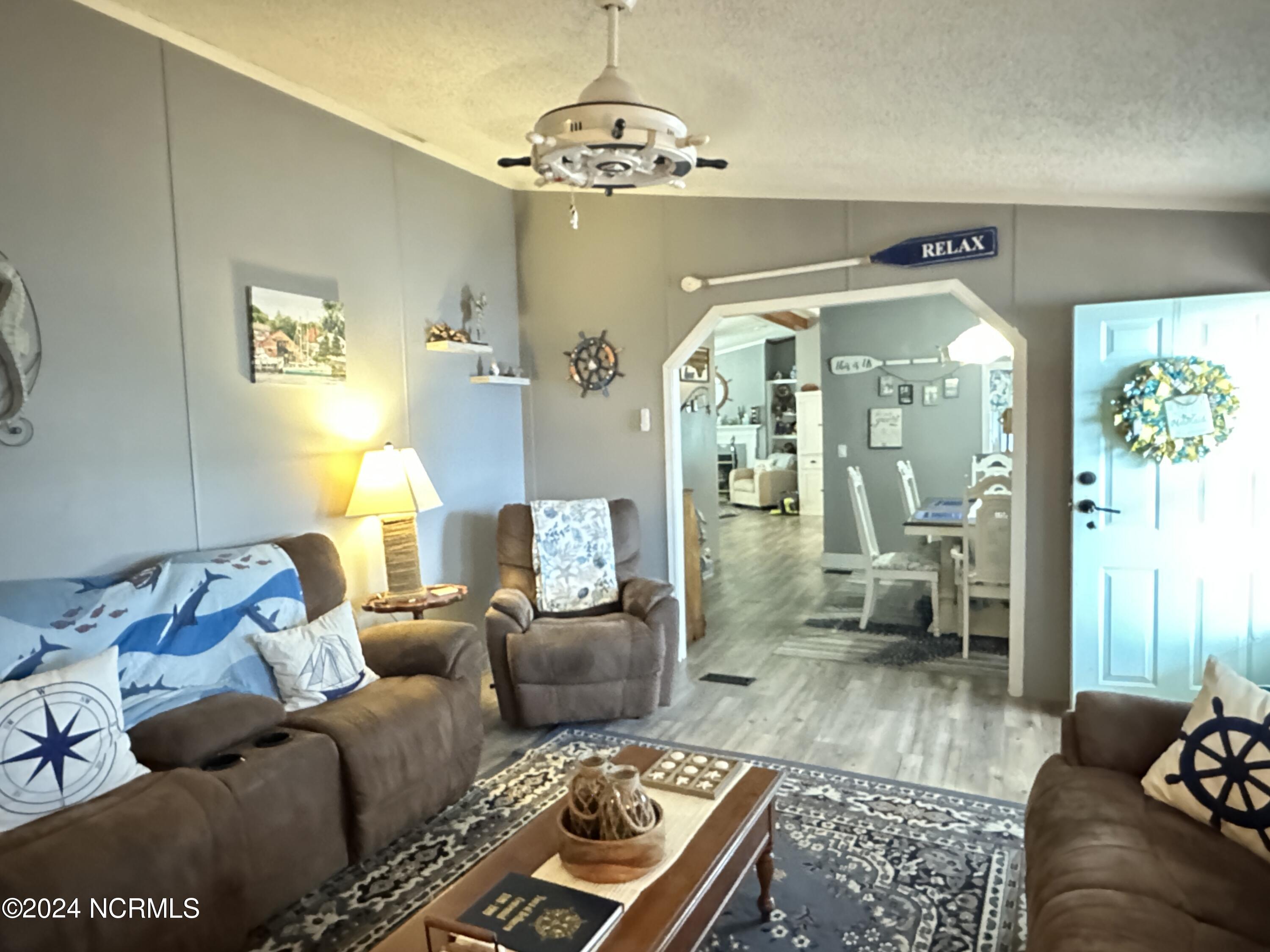 211 Riverview Lane Property Photo 15