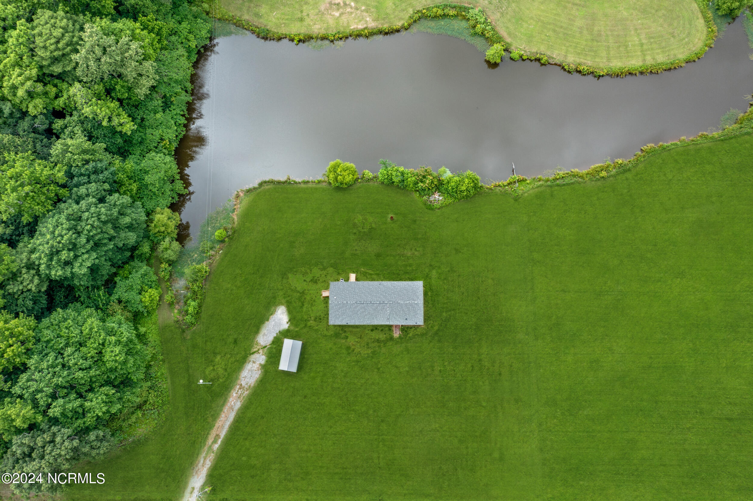 243 Wiccacon Road Property Photo 4