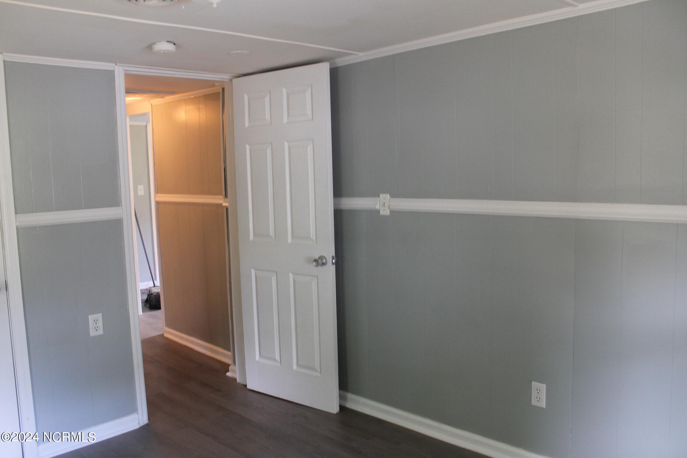 415 & 417 Baldwin Circle Property Photo 5