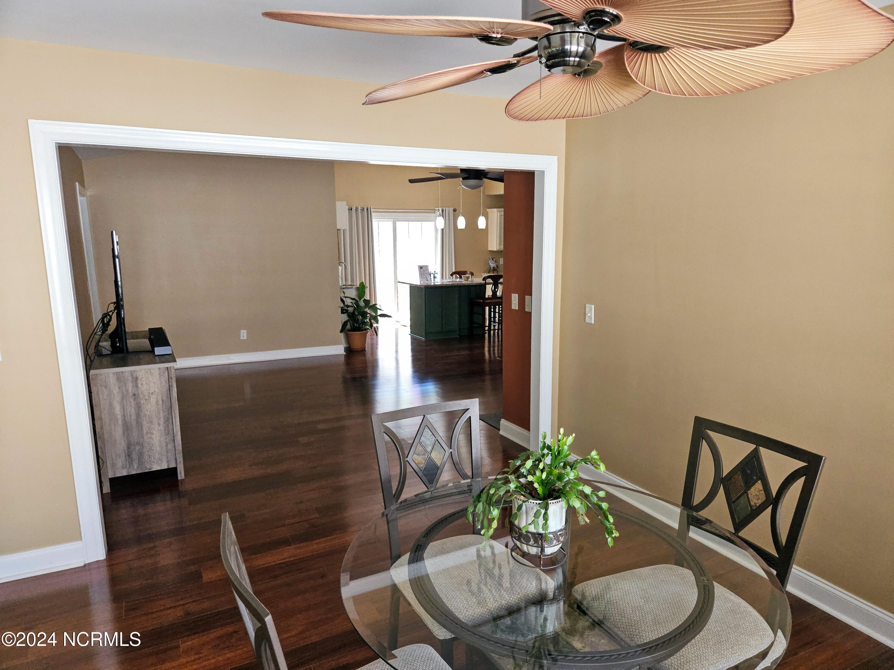 4989 Glen Cove Drive Property Photo 19