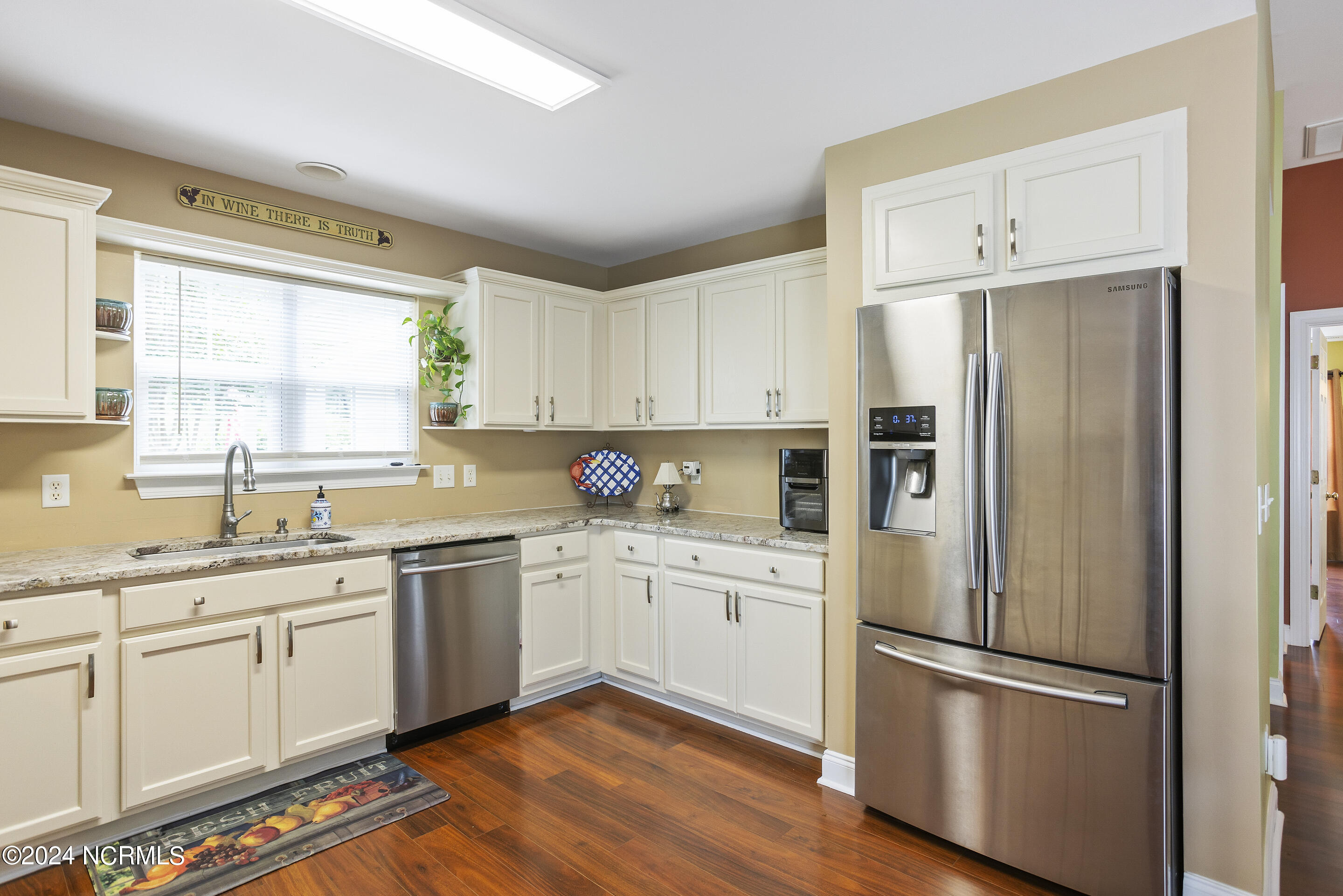 4989 Glen Cove Drive Property Photo 22