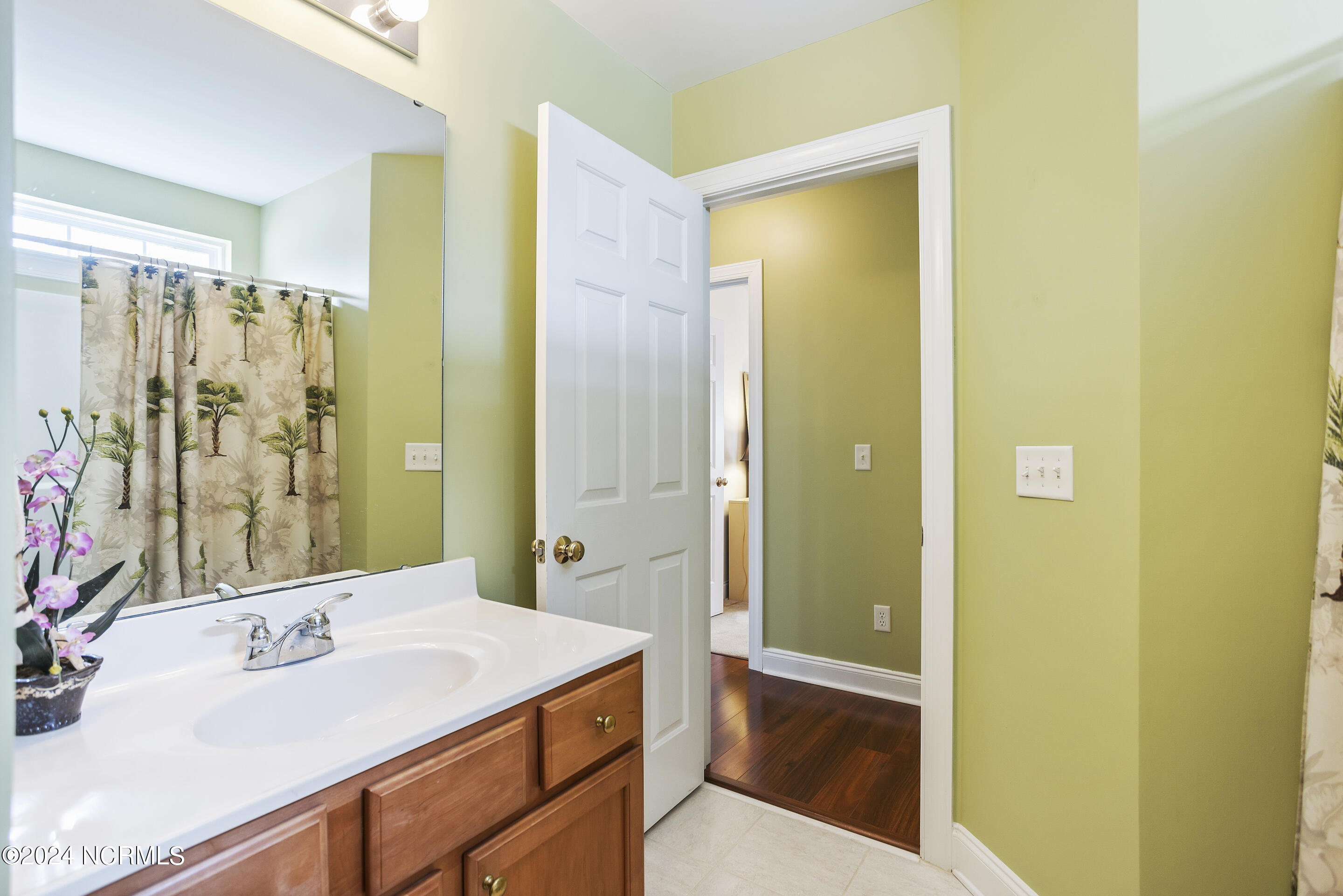 4989 Glen Cove Drive Property Photo 31