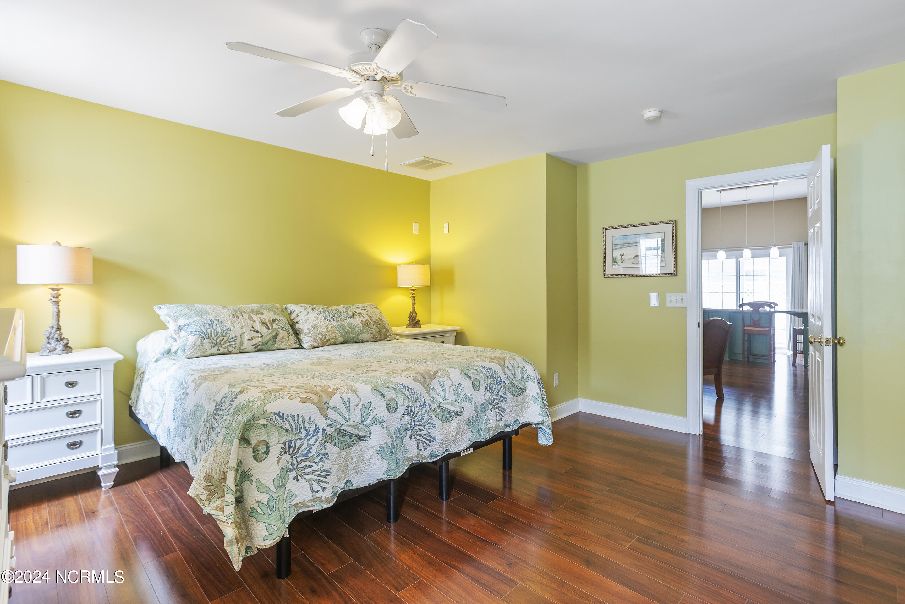 4989 Glen Cove Drive Property Photo 33