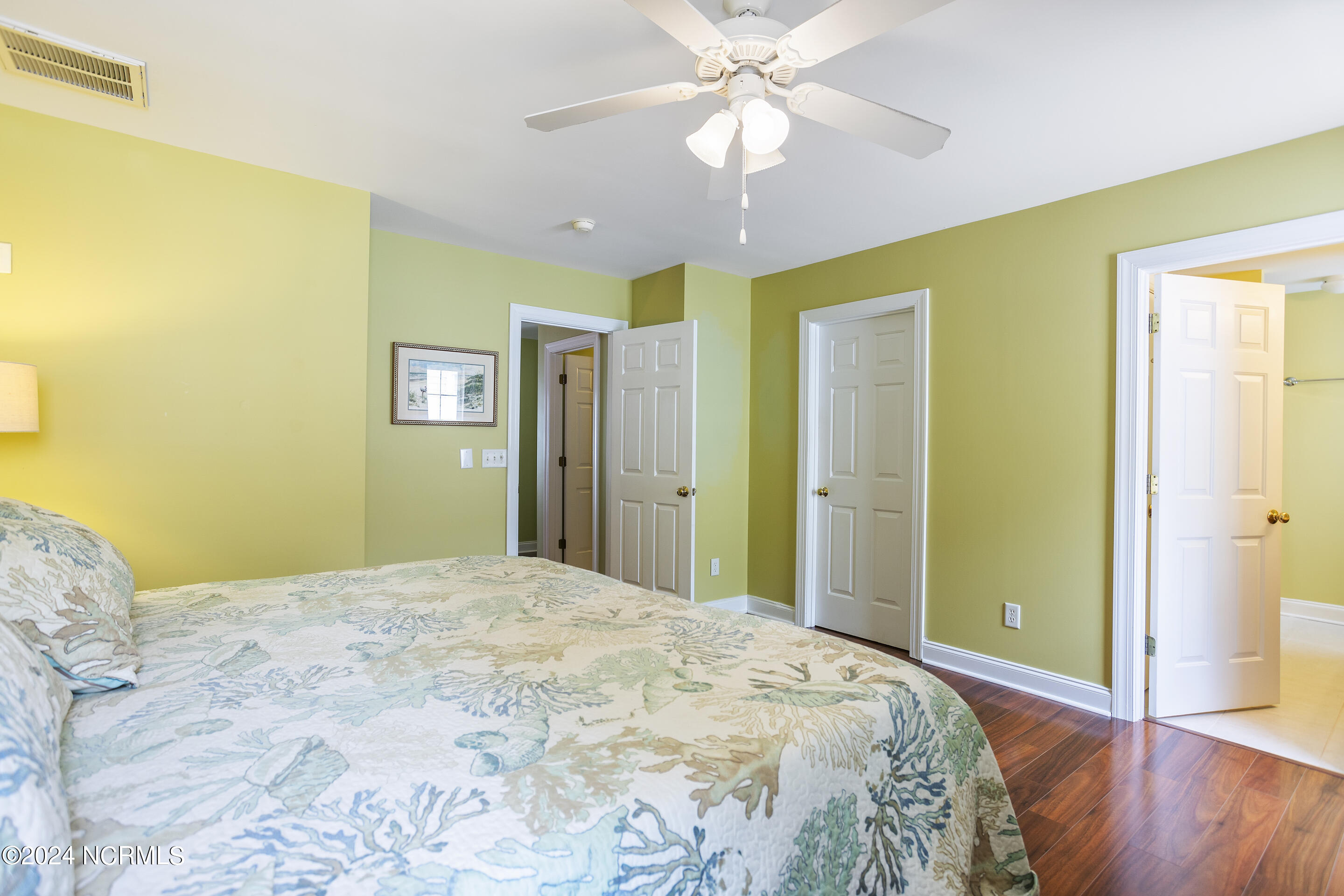 4989 Glen Cove Drive Property Photo 34