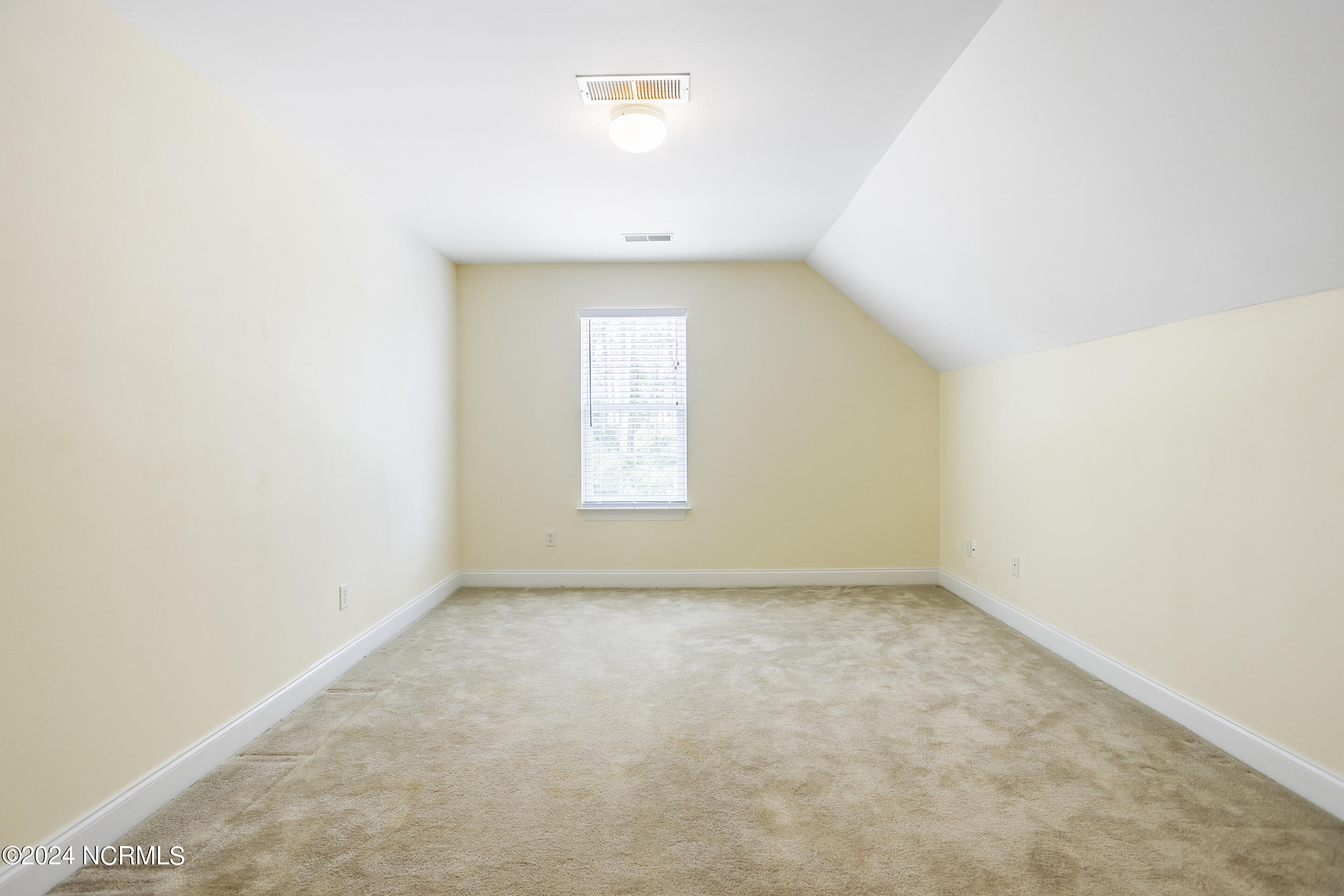 4989 Glen Cove Drive Property Photo 46