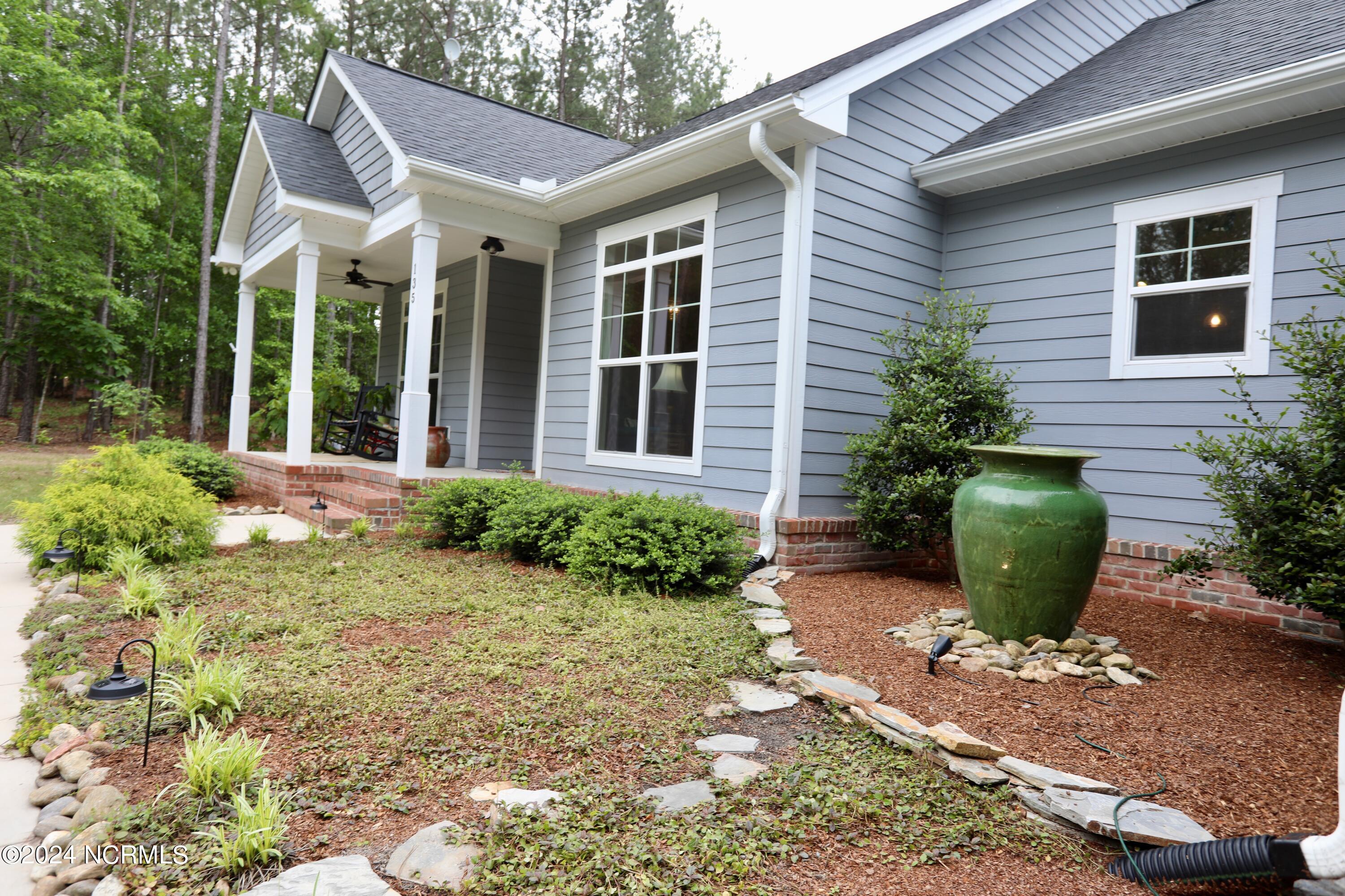 135 Autumn Ridge Property Photo 8