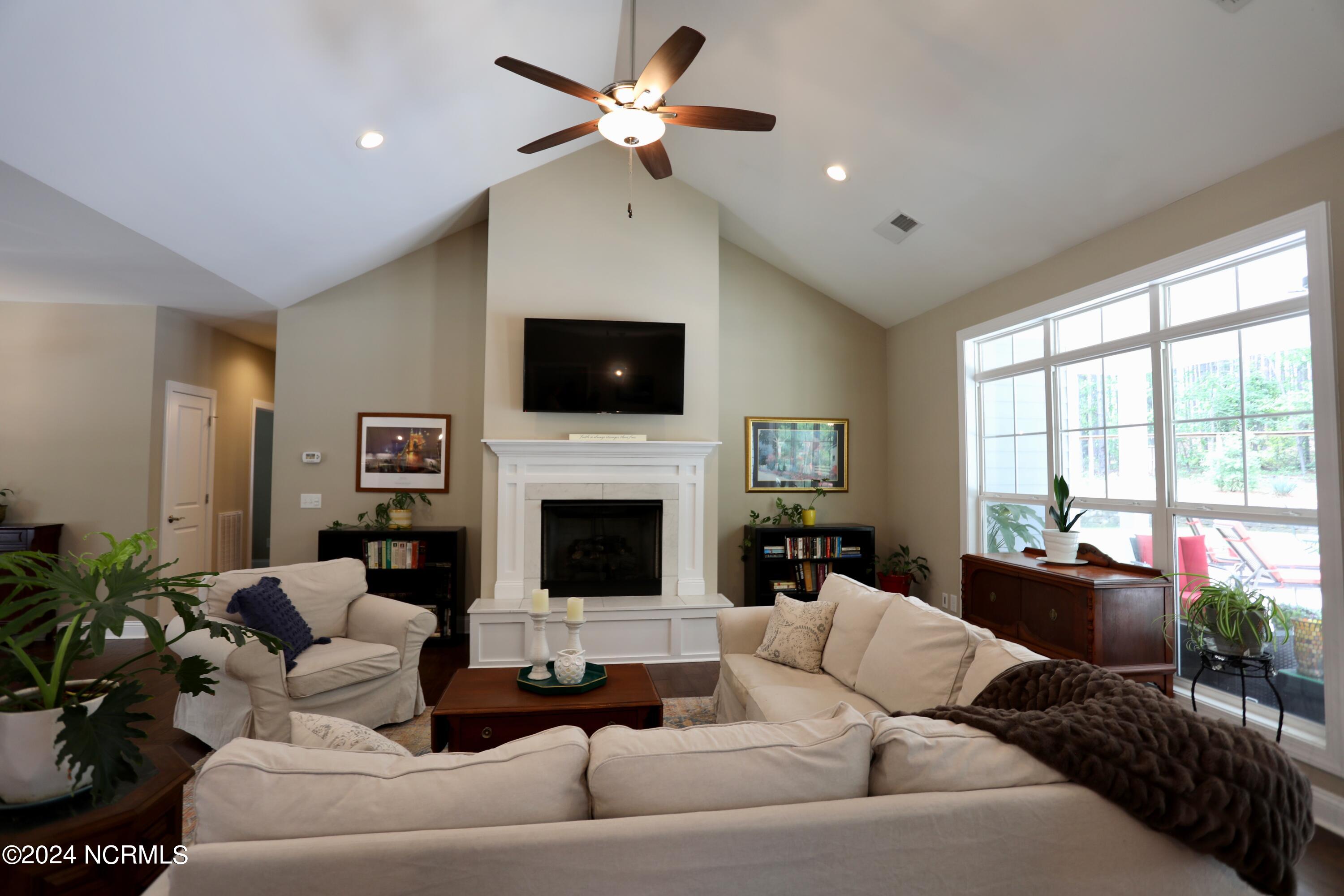 135 Autumn Ridge Property Photo 21