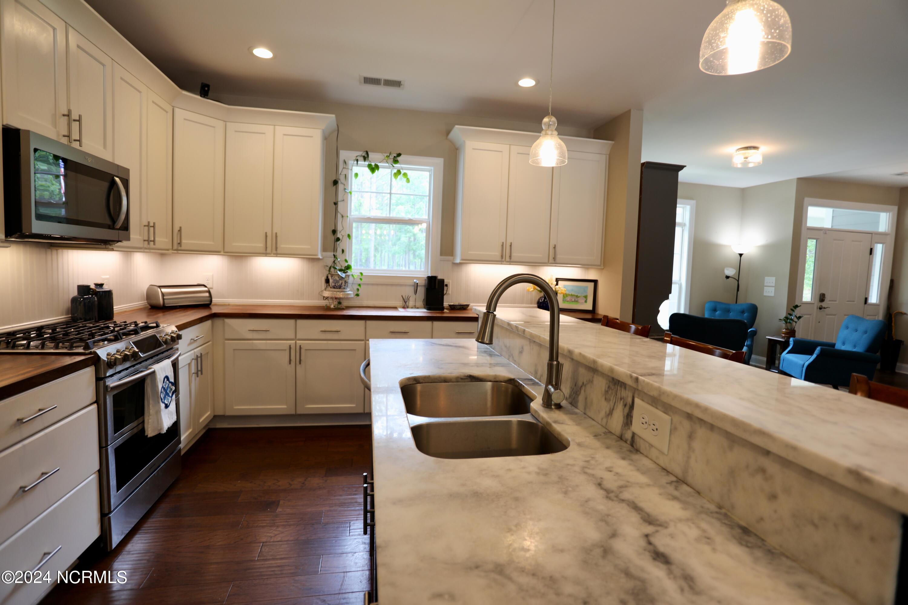 135 Autumn Ridge Property Photo 27