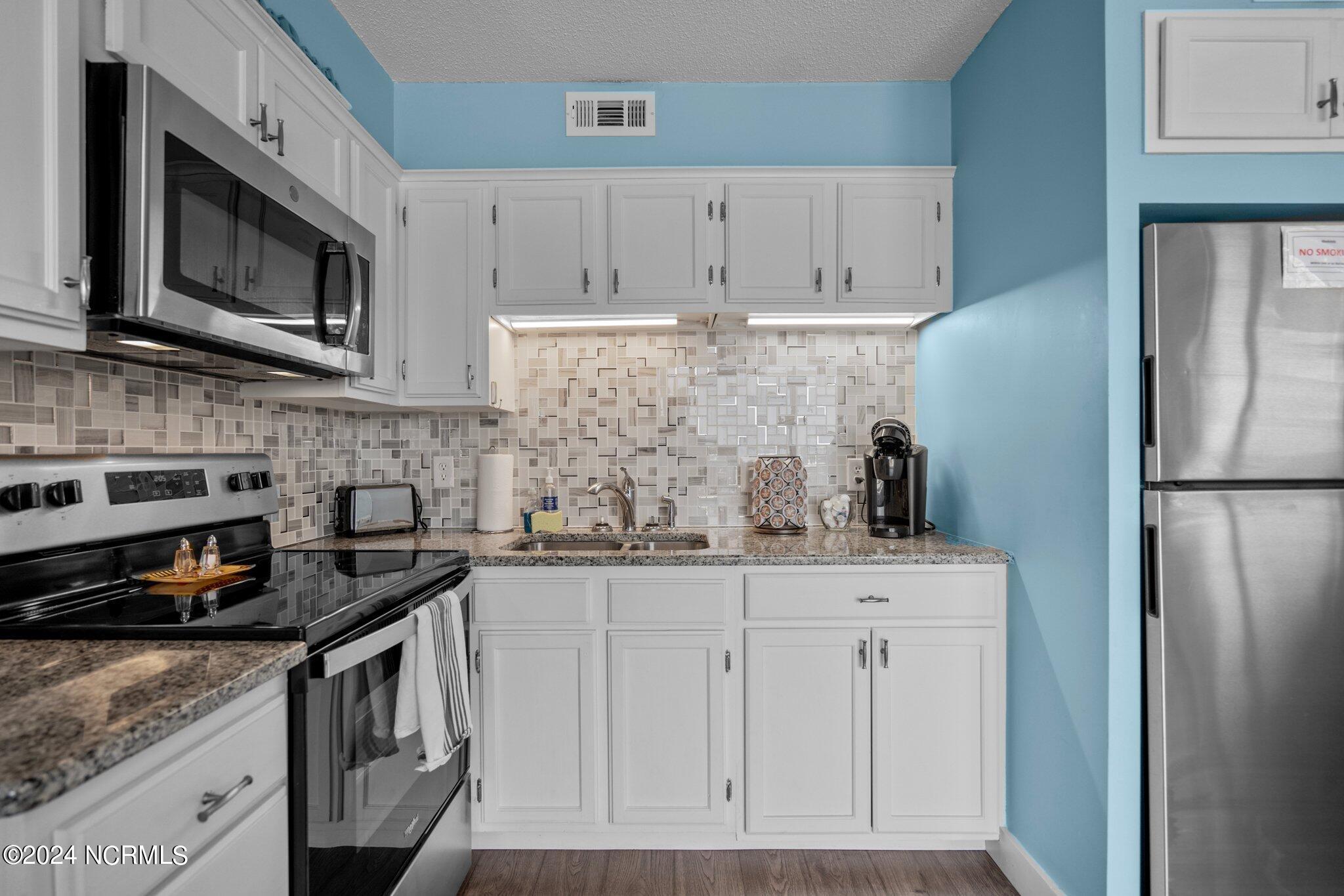 222 Carolina Beach Avenue 107 Property Photo 7