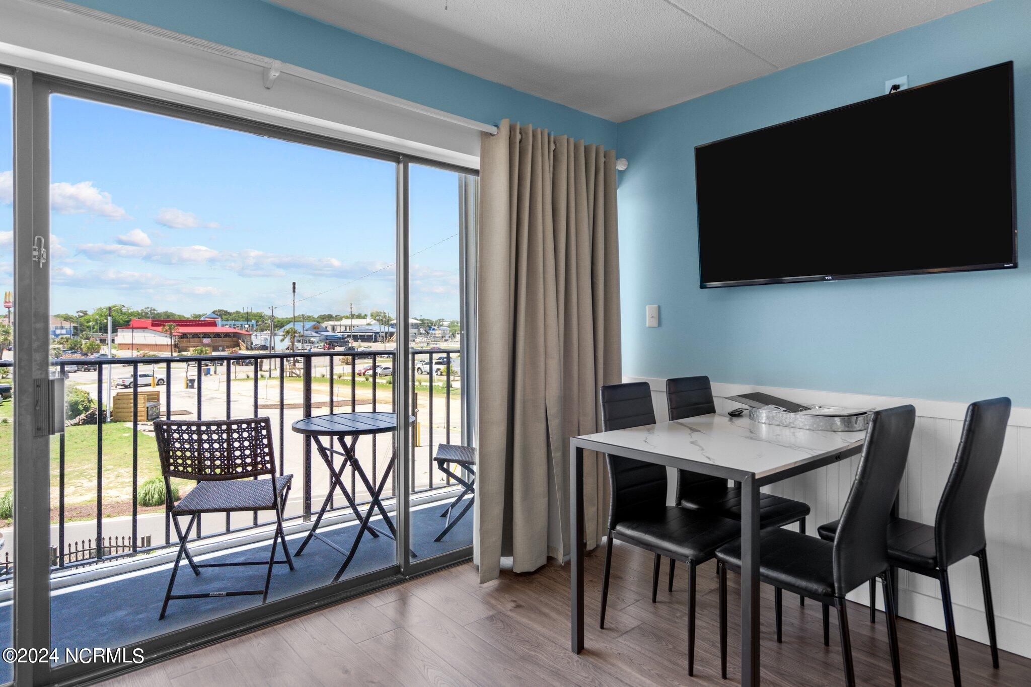 222 Carolina Beach Avenue 107 Property Photo 11