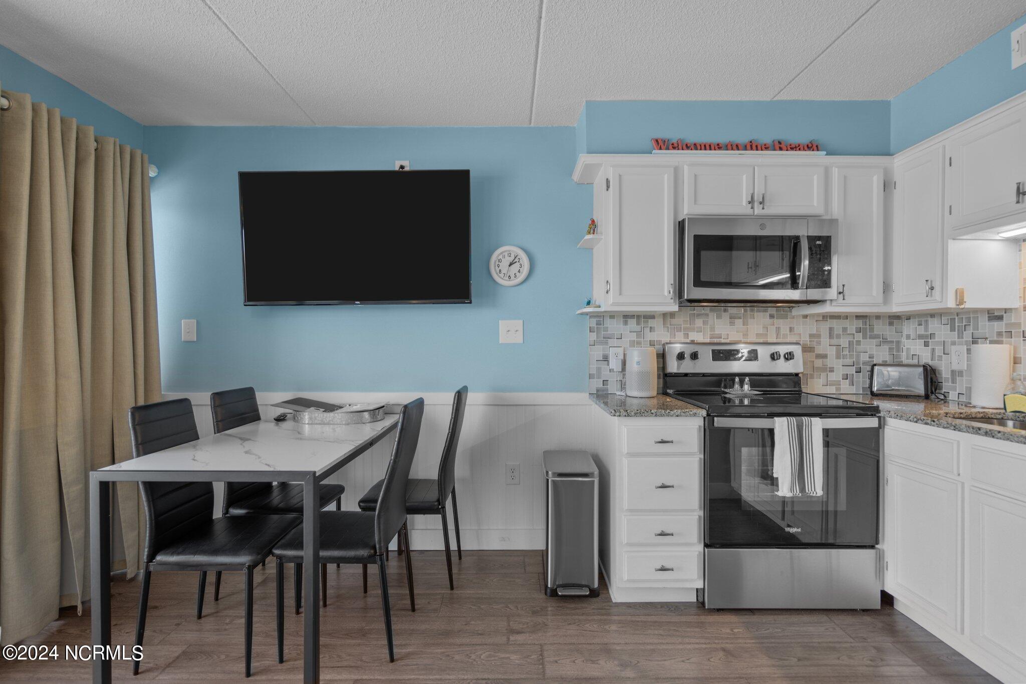 222 Carolina Beach Avenue 107 Property Photo 15