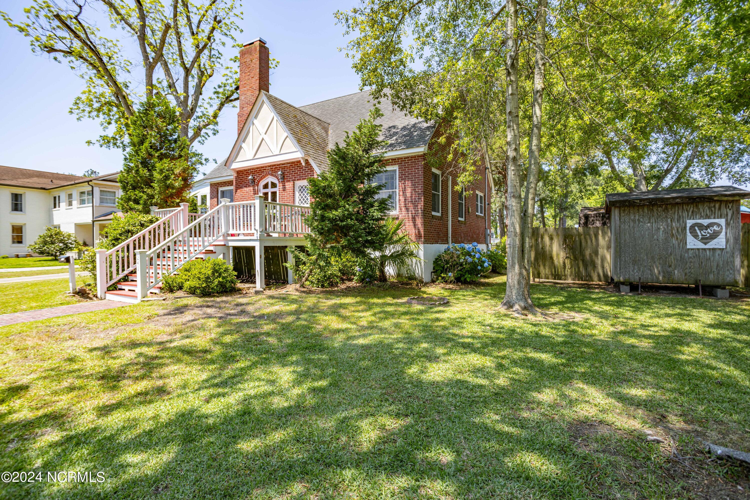 241 Riverview Street Property Photo 59