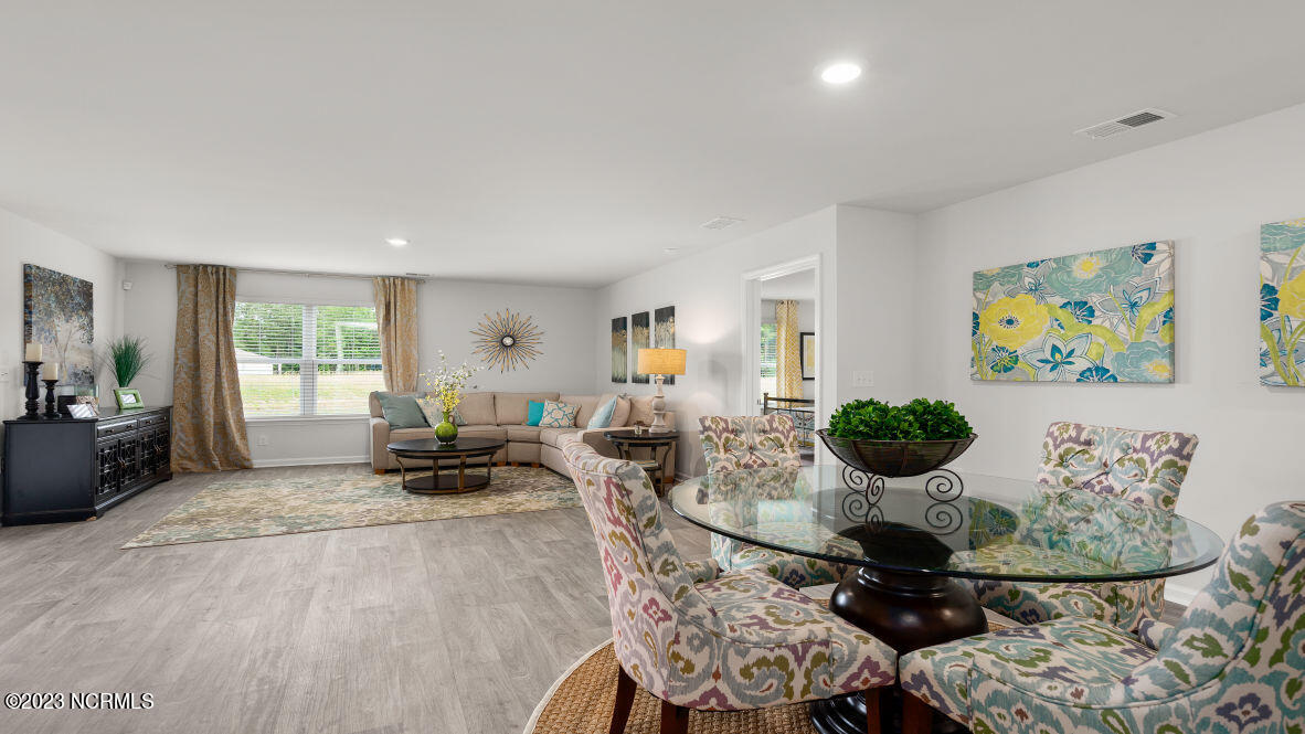 3858 Lady Bug Drive Property Photo 9