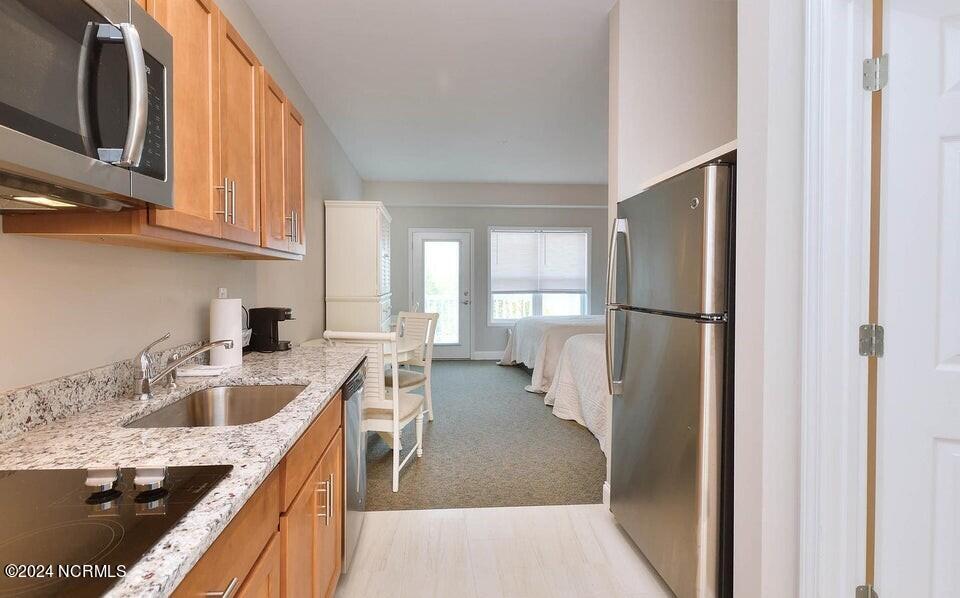 704 E Moore Street 116 Property Photo 8