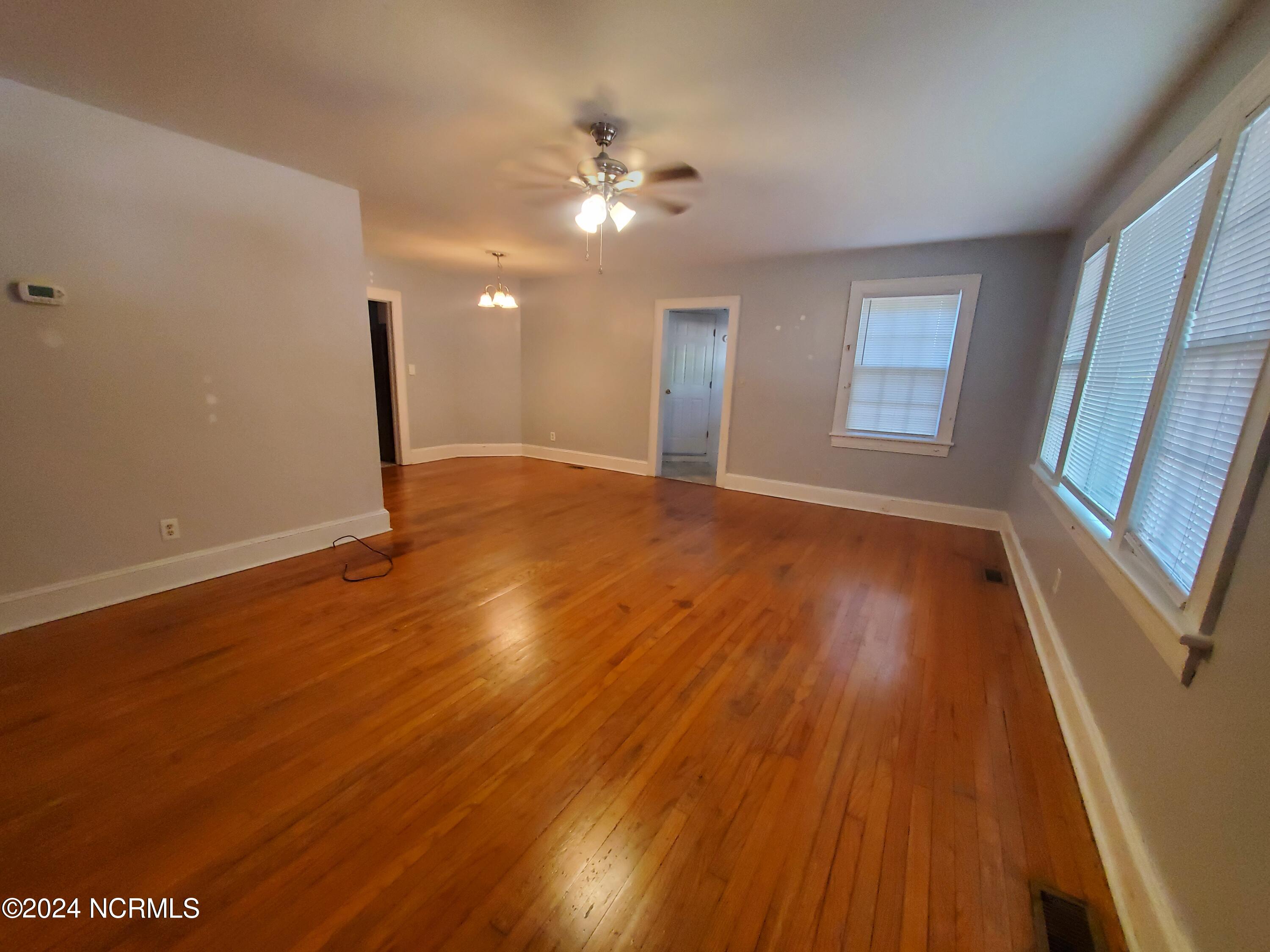 204 N Eastern Street Property Photo 2