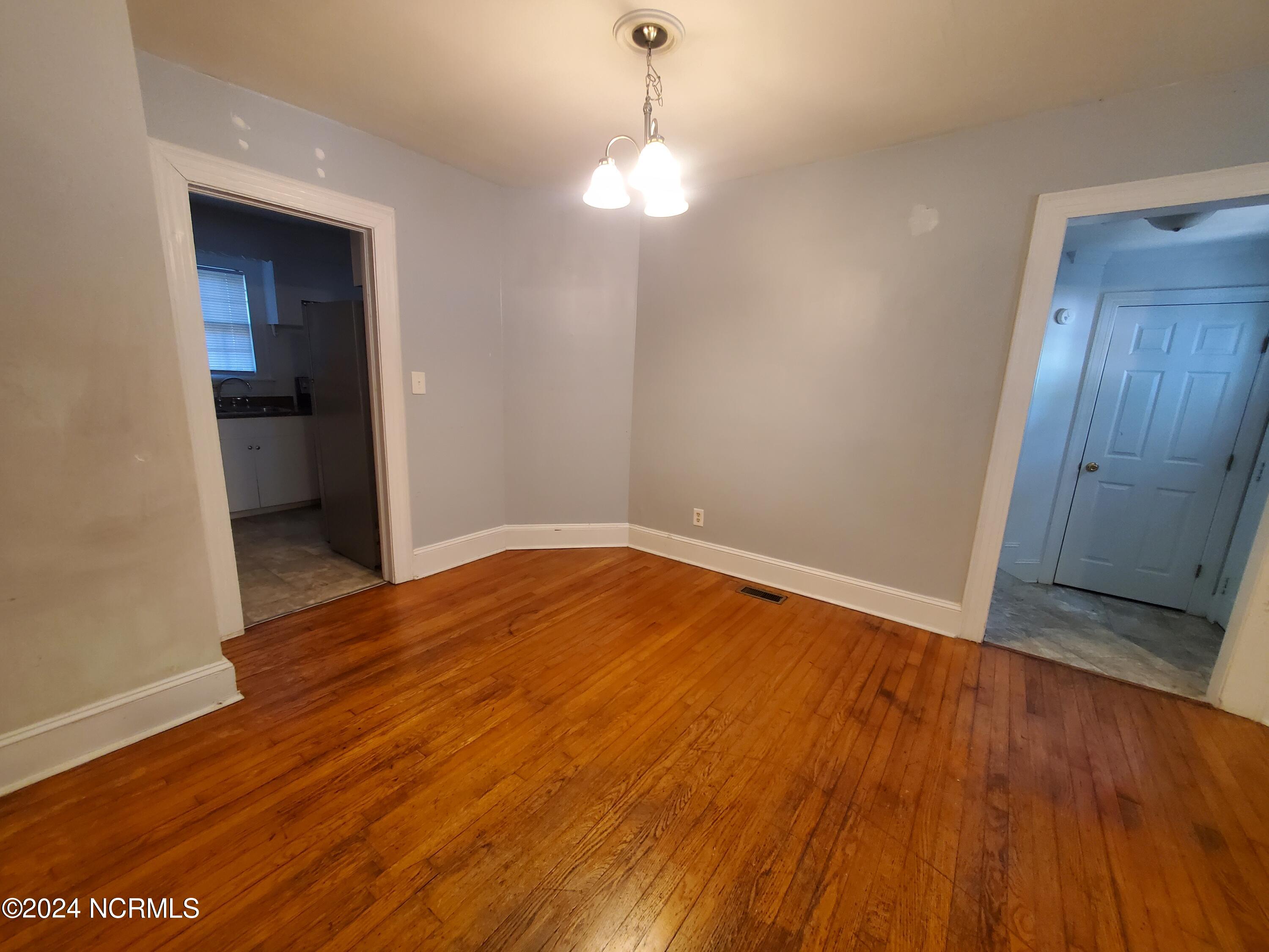 204 N Eastern Street Property Photo 4