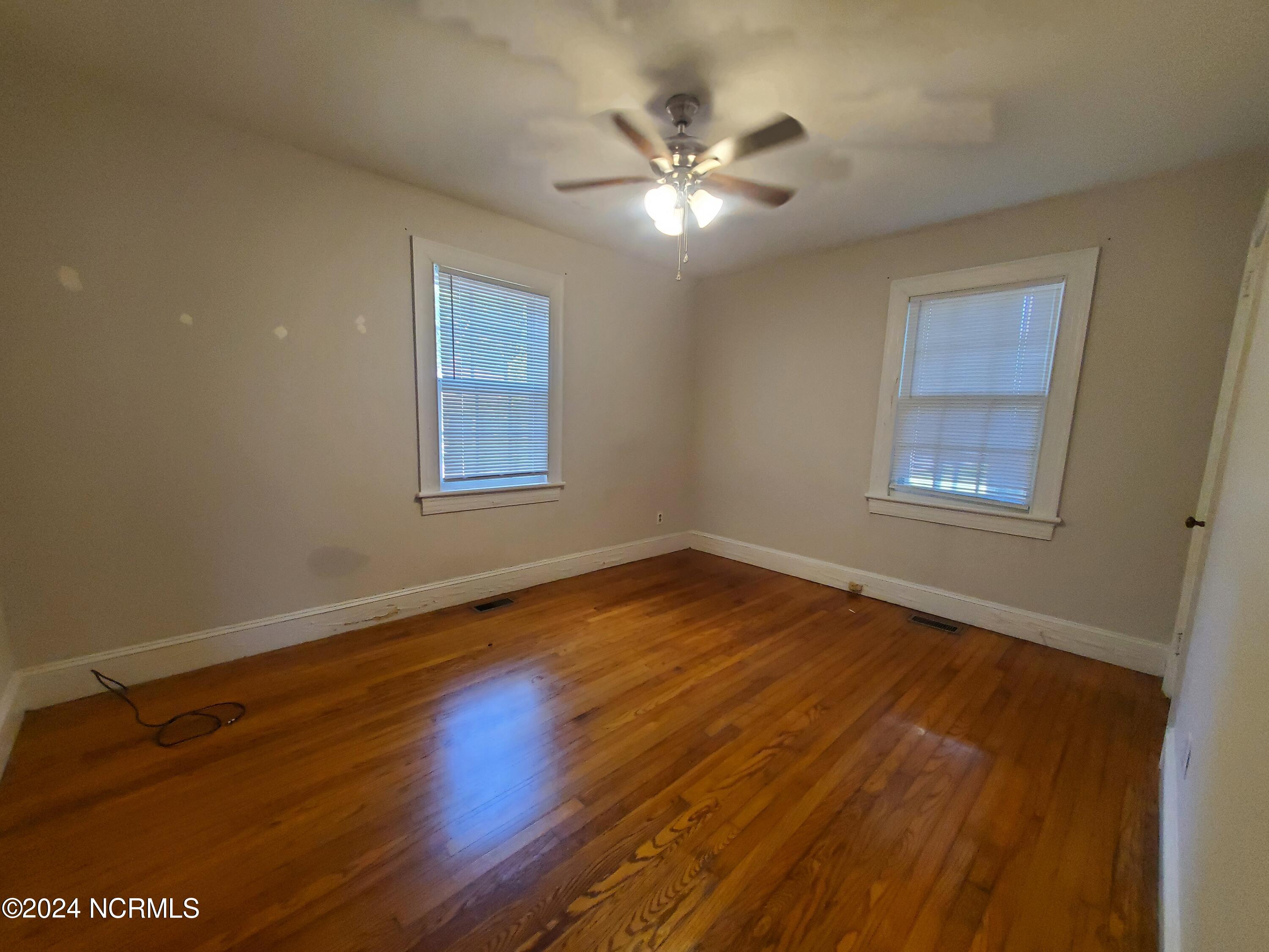 204 N Eastern Street Property Photo 5