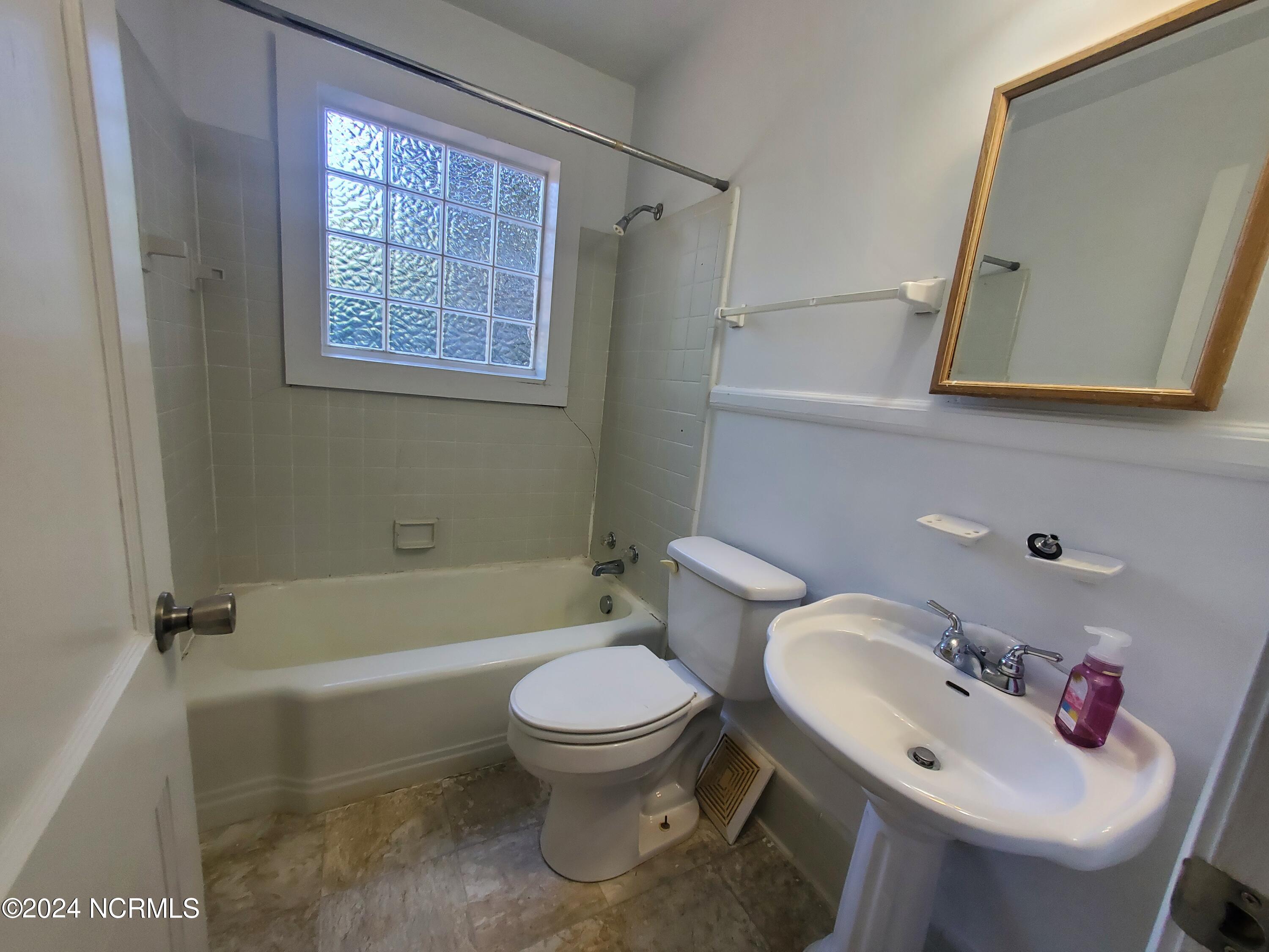 204 N Eastern Street Property Photo 7