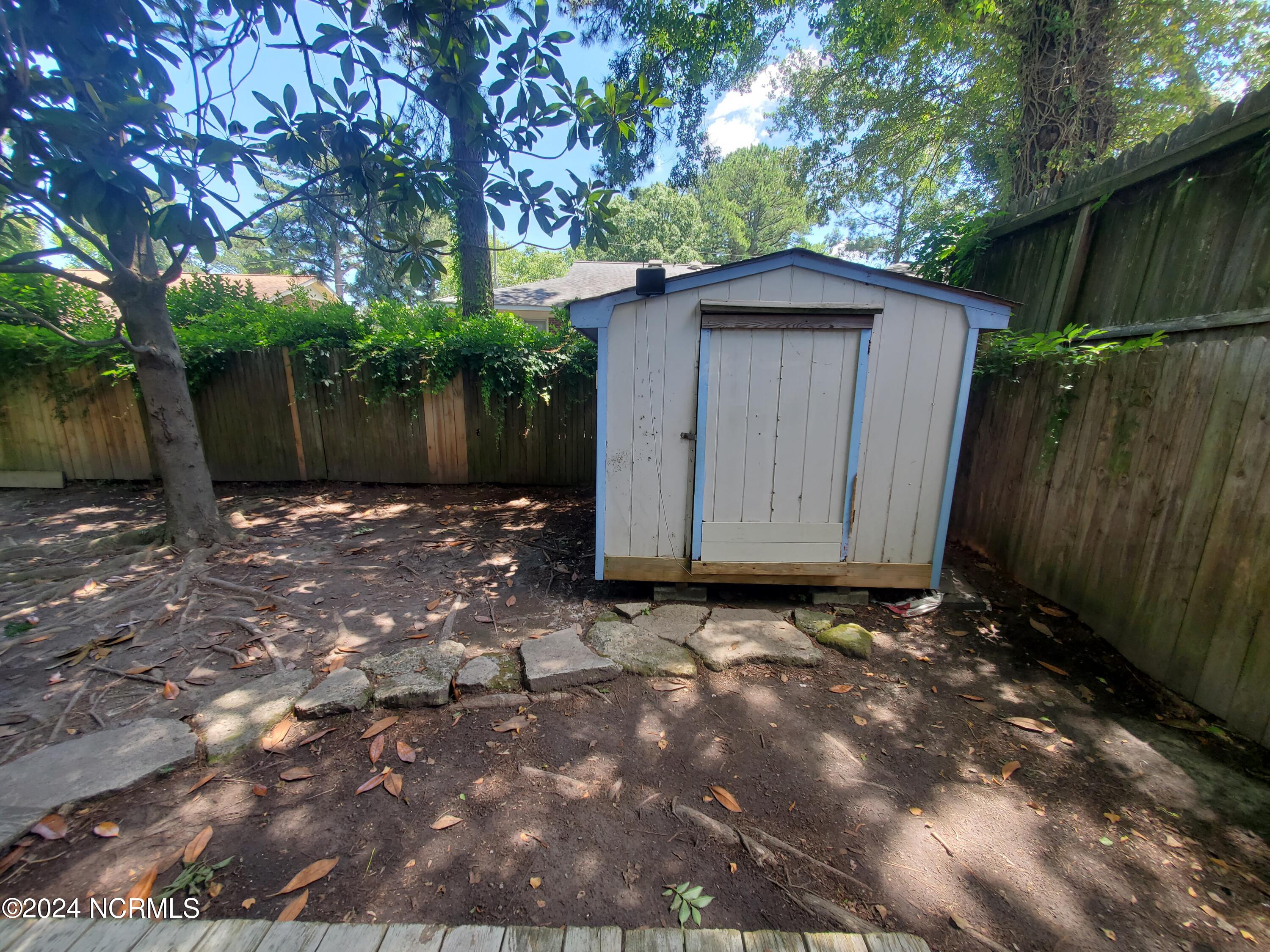 204 N Eastern Street Property Photo 17