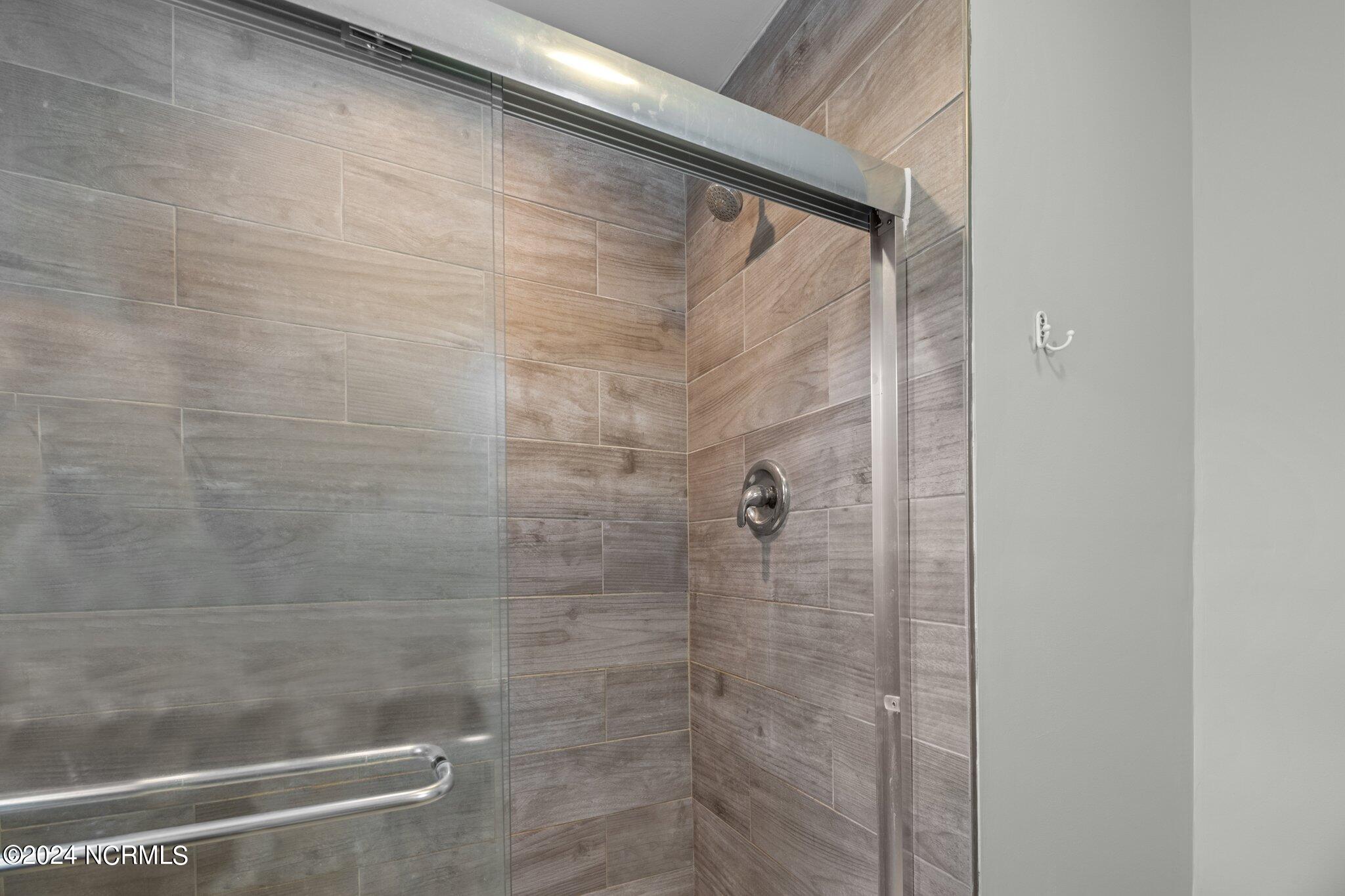 921 Hurricane Court Property Photo 11