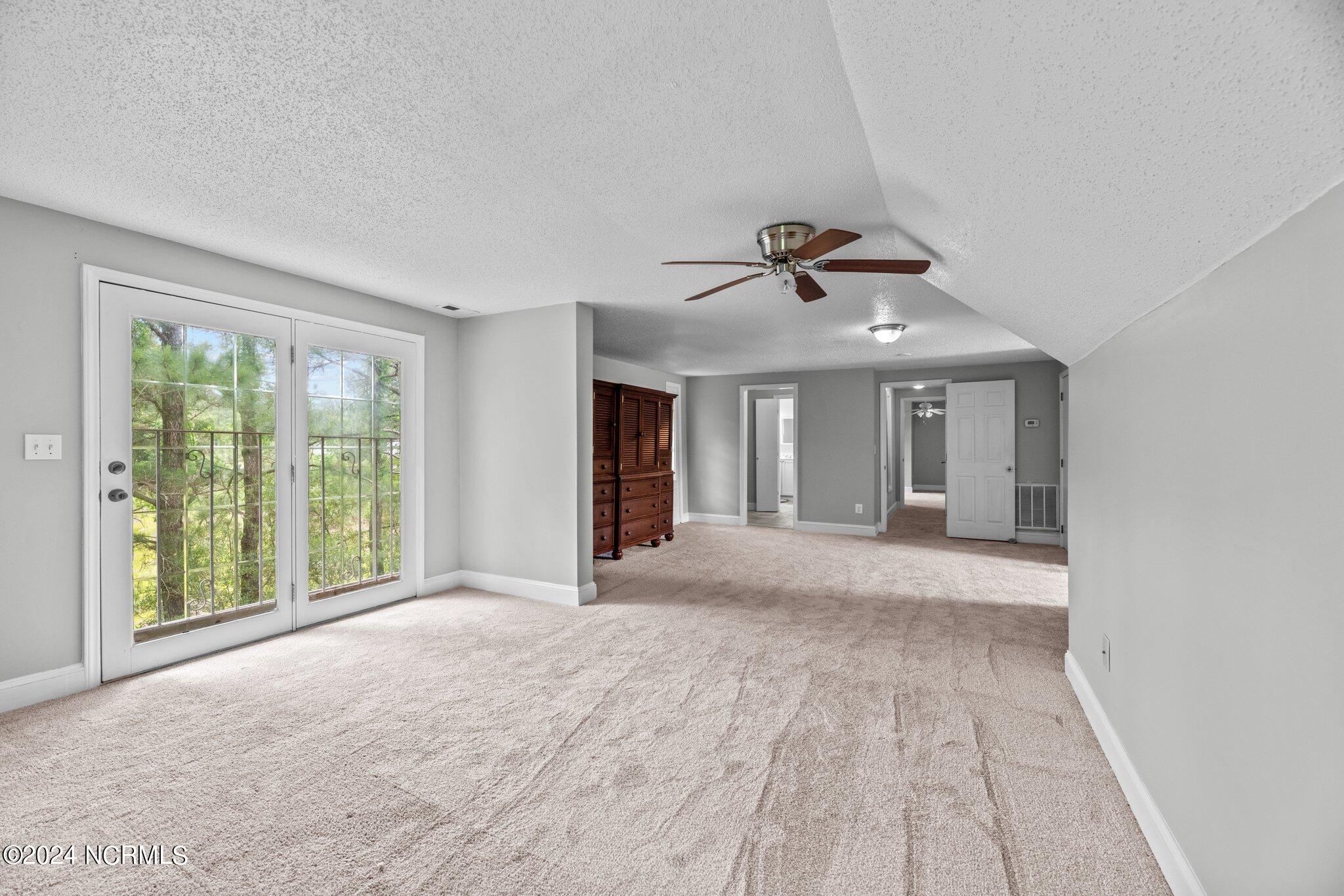 921 Hurricane Court Property Photo 13