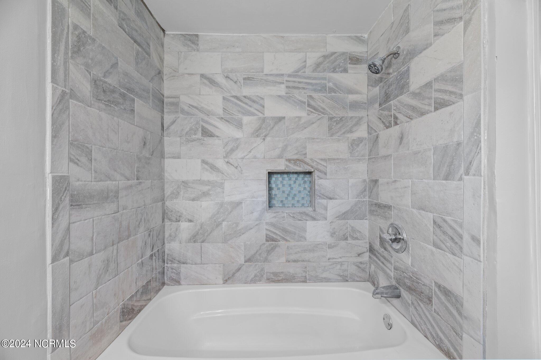 921 Hurricane Court Property Photo 17
