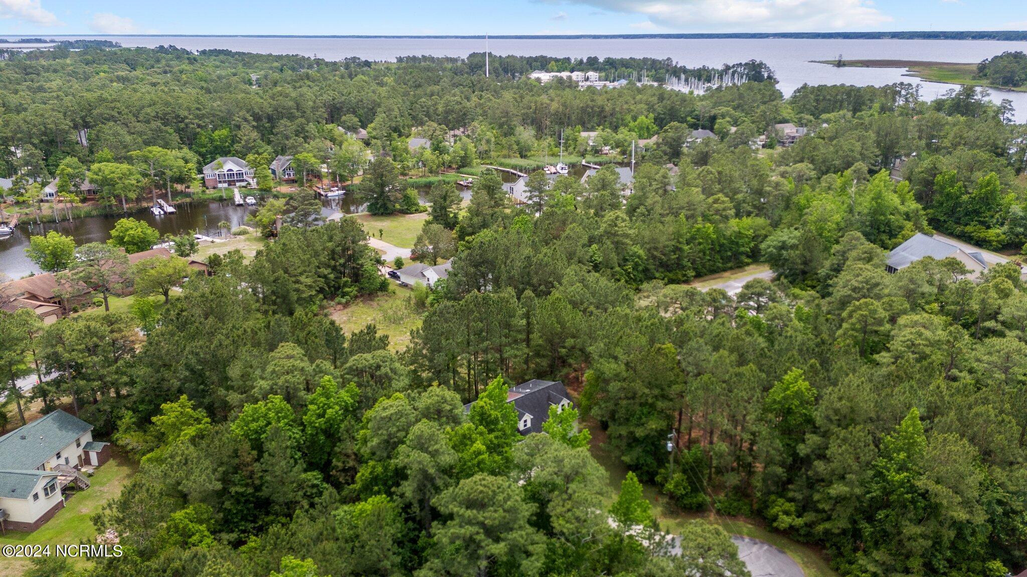 921 Hurricane Court Property Photo 26