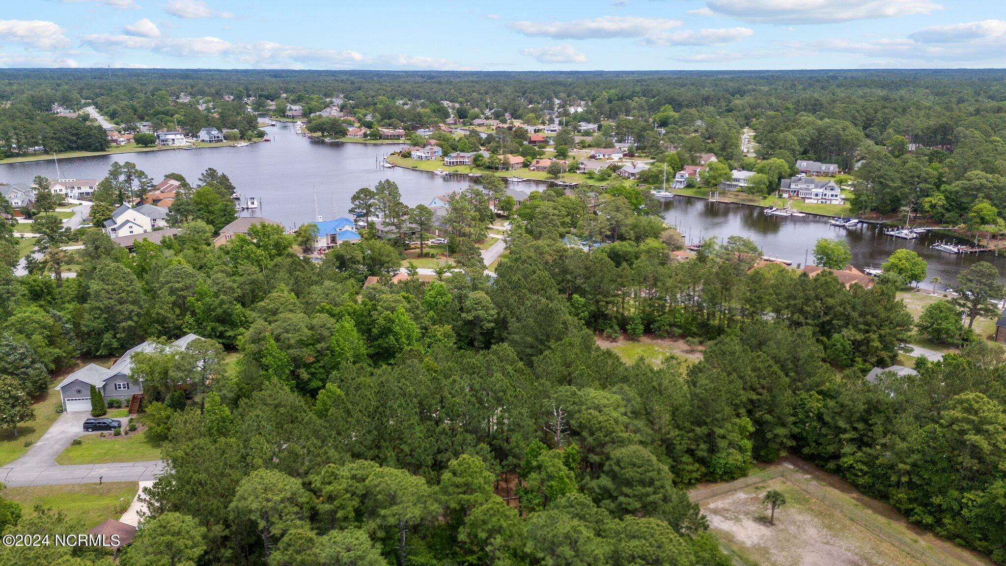 921 Hurricane Court Property Photo 28