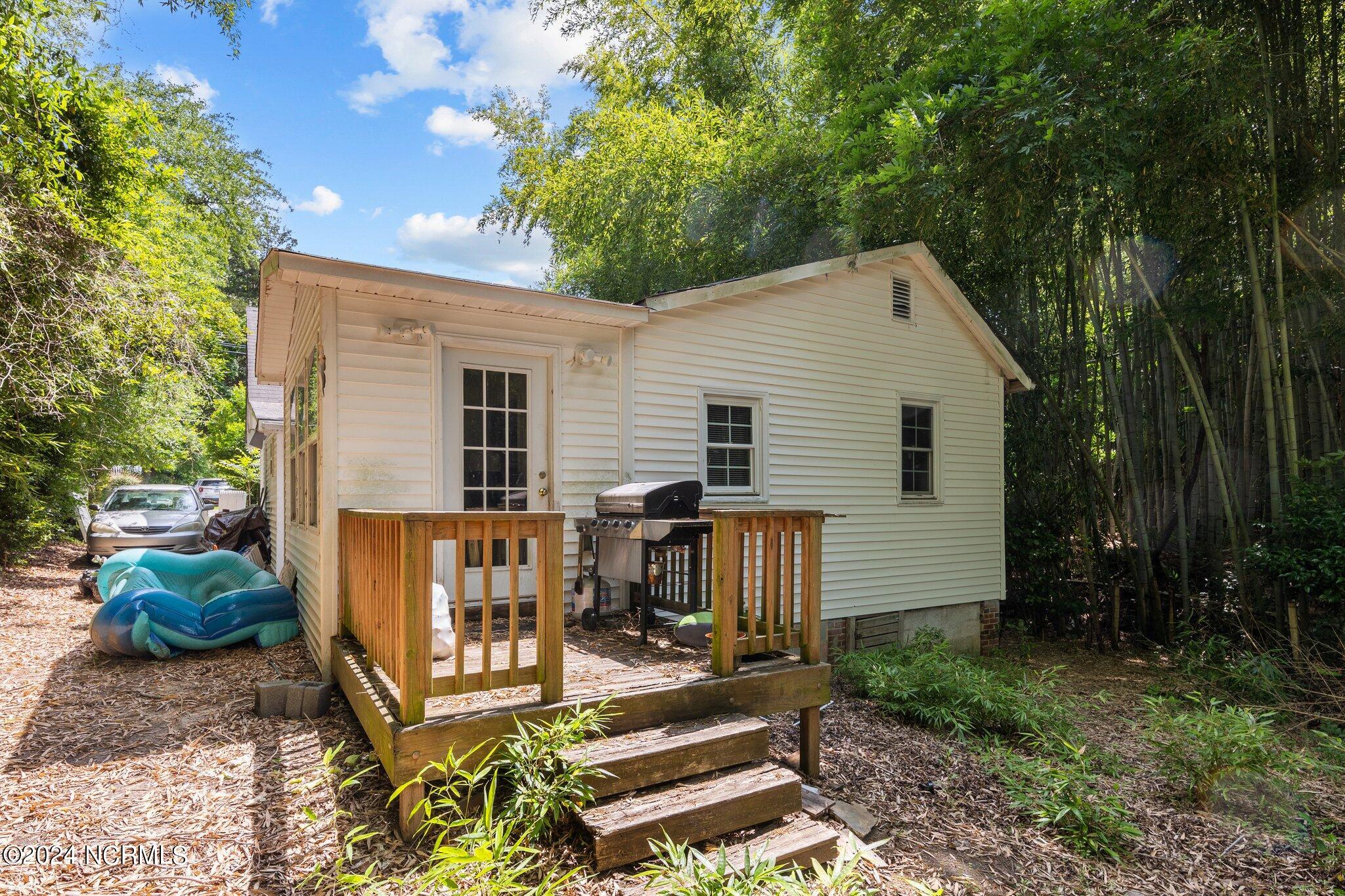 450 W New Hampshire Avenue Property Photo 12